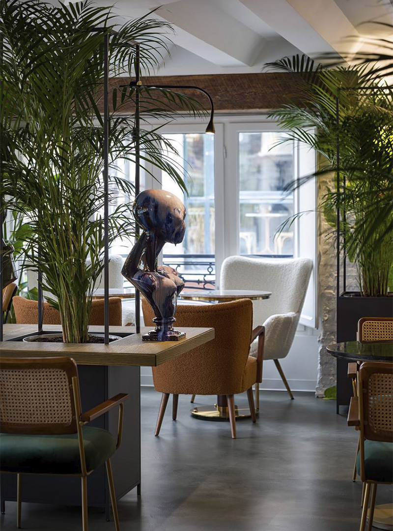 interieur restaurant met design wanden