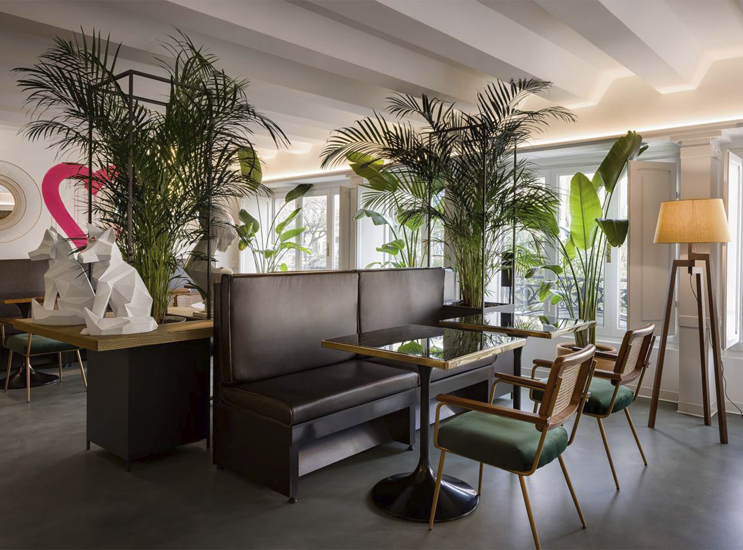 restaurant inrichting met luxe microcement