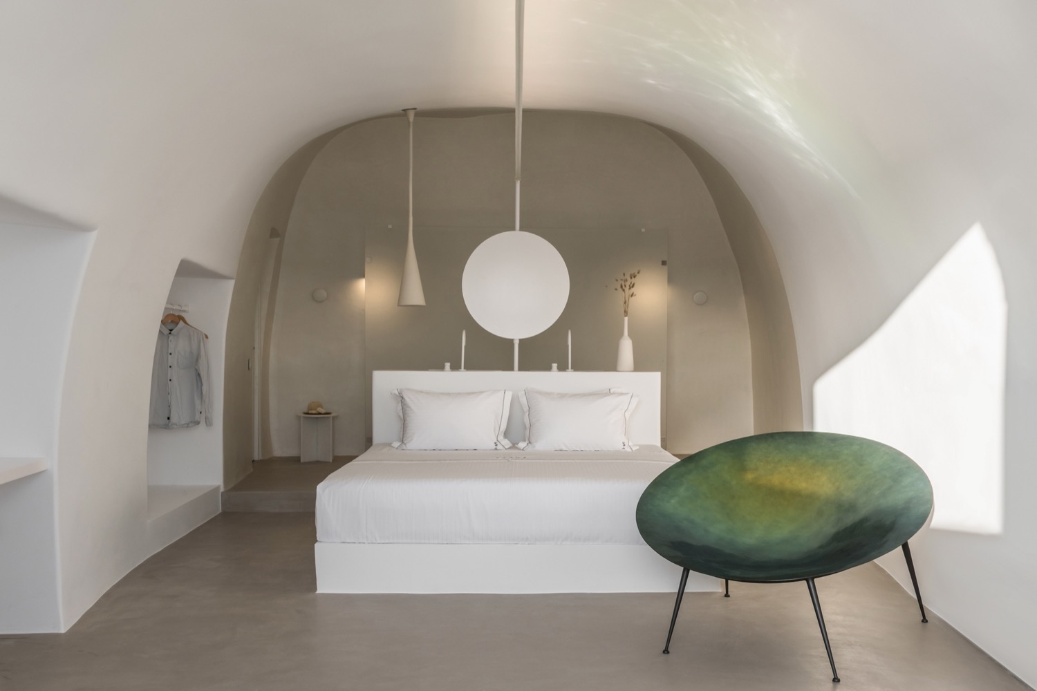 slaapkamer met luxe wandafwerking
