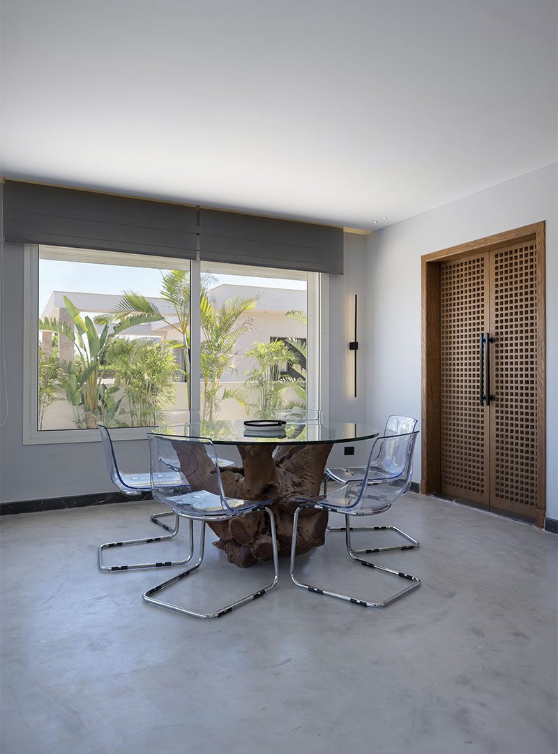 eetkamer met design wanden
