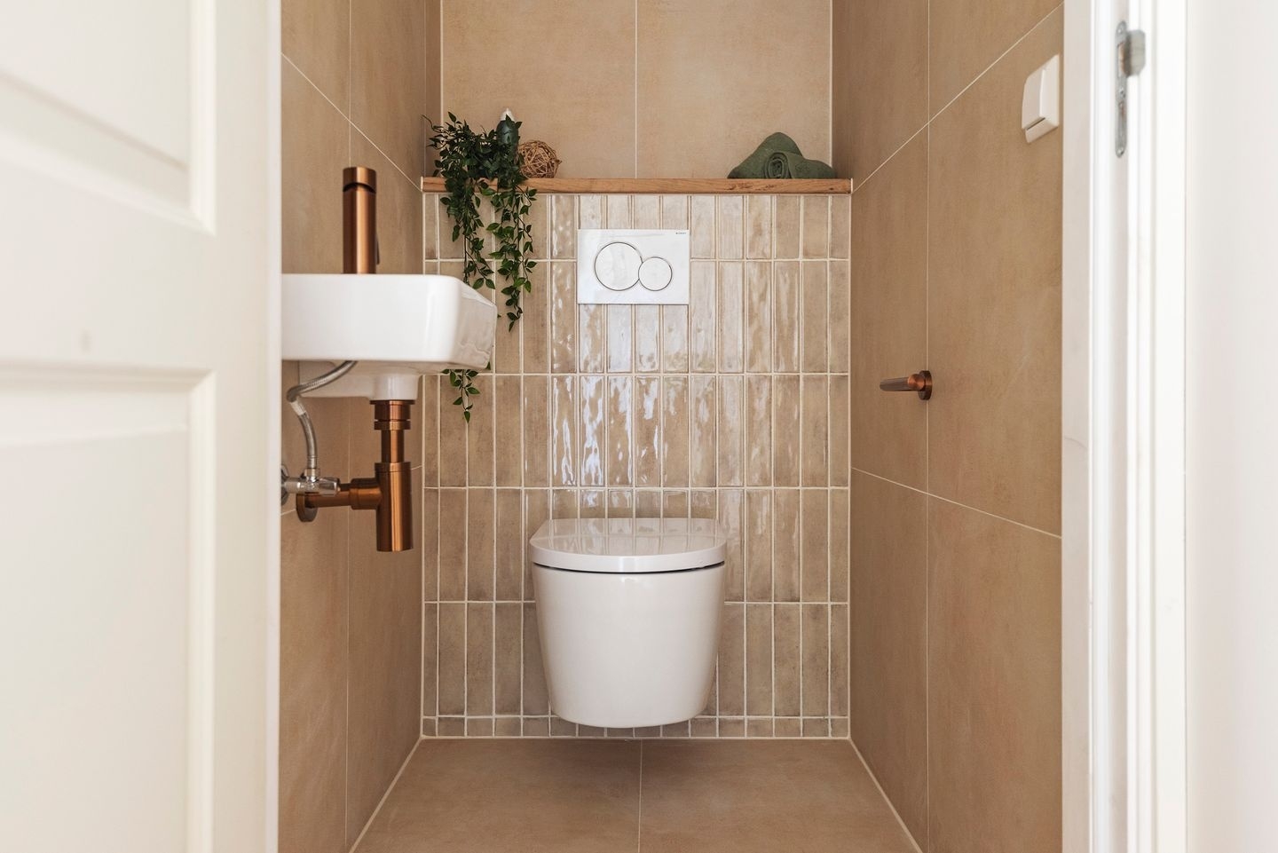 luxe toilet