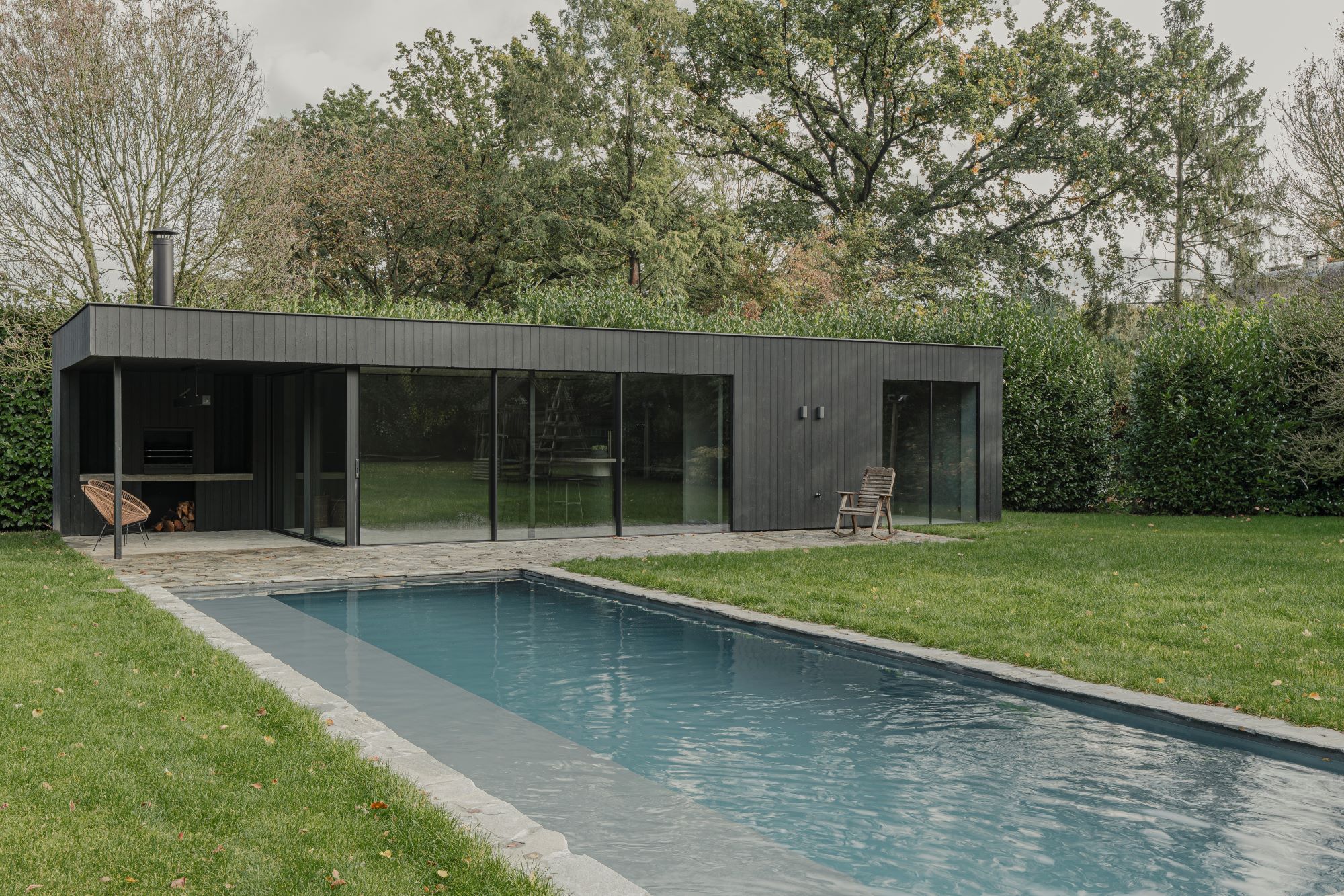 luxe poolhouse met zwembad