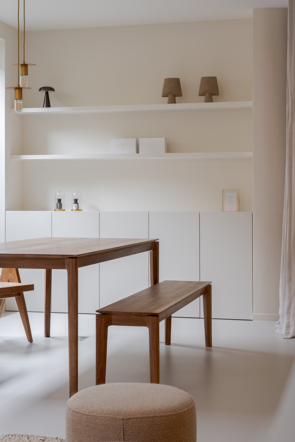 tafel met bankje