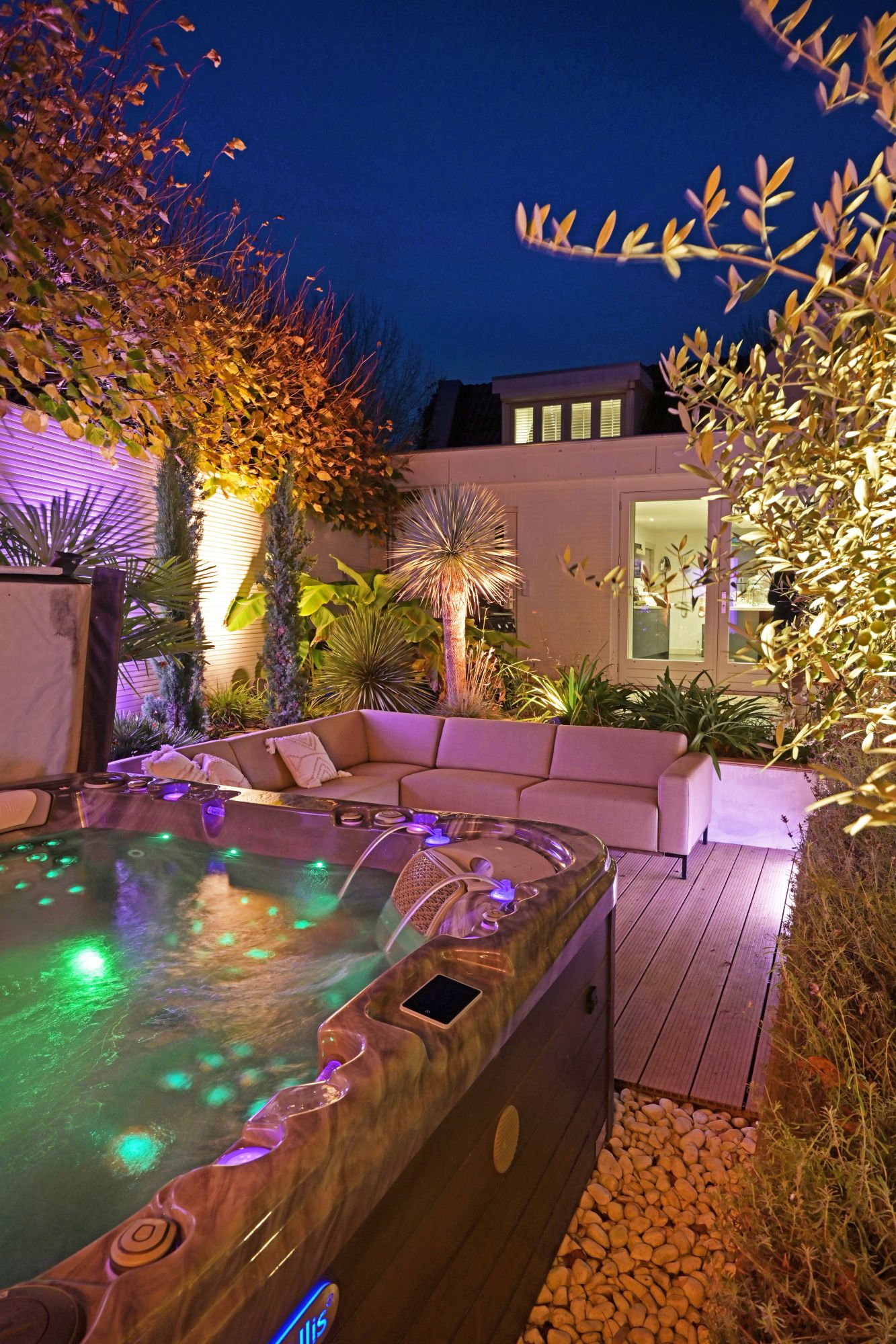 jacuzzi