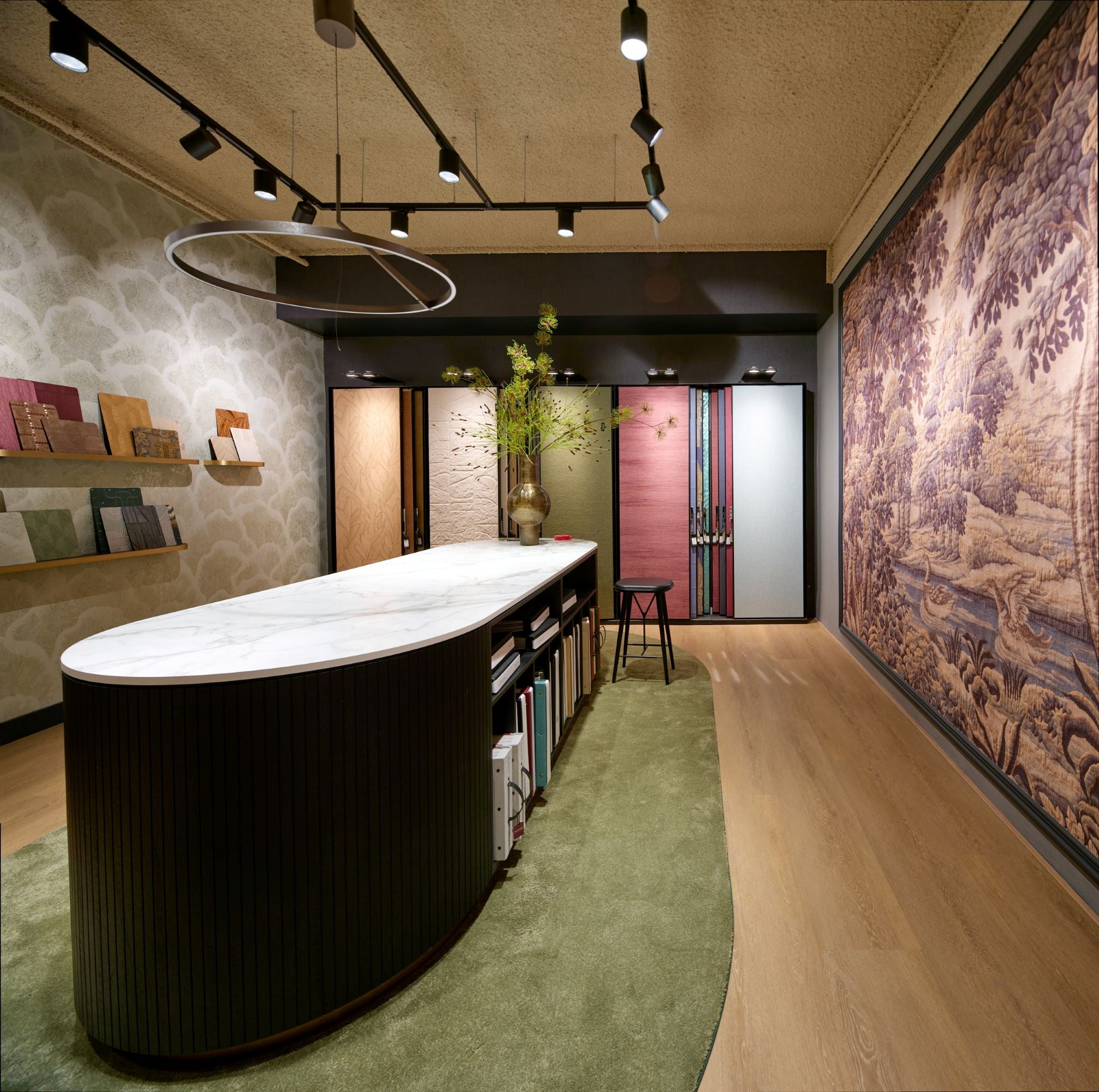 luxe showroom