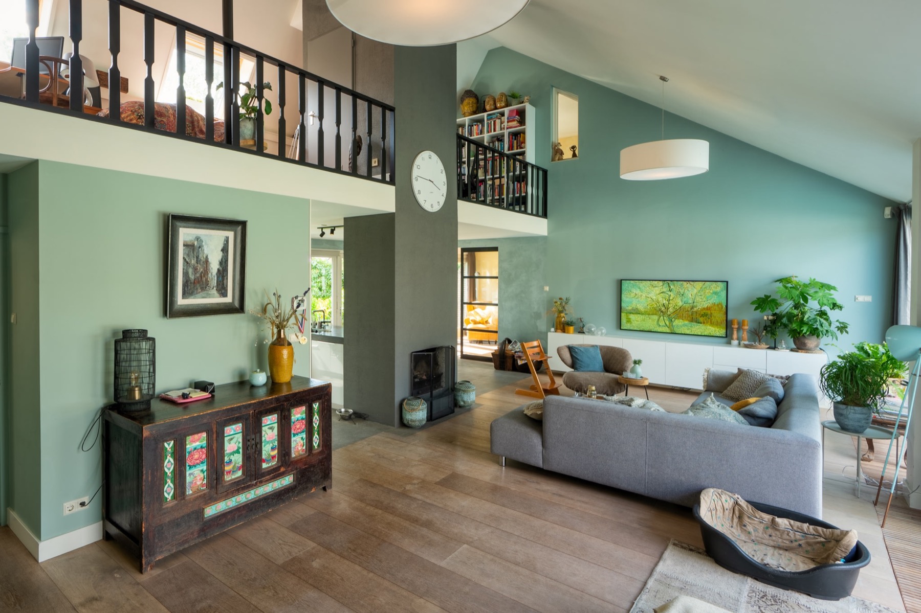 woonkamer met luxe schilderwerk