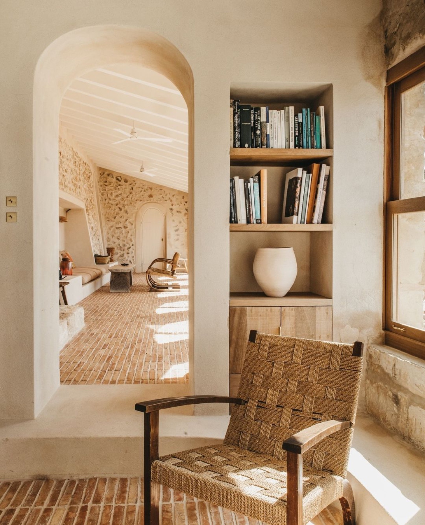 interieur met luxe tegelafwerking