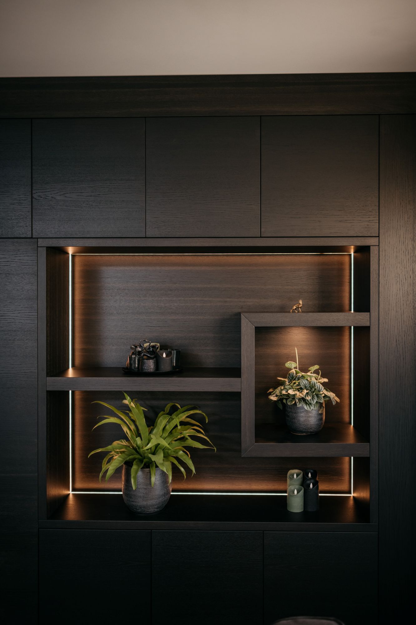 kast met verlichting