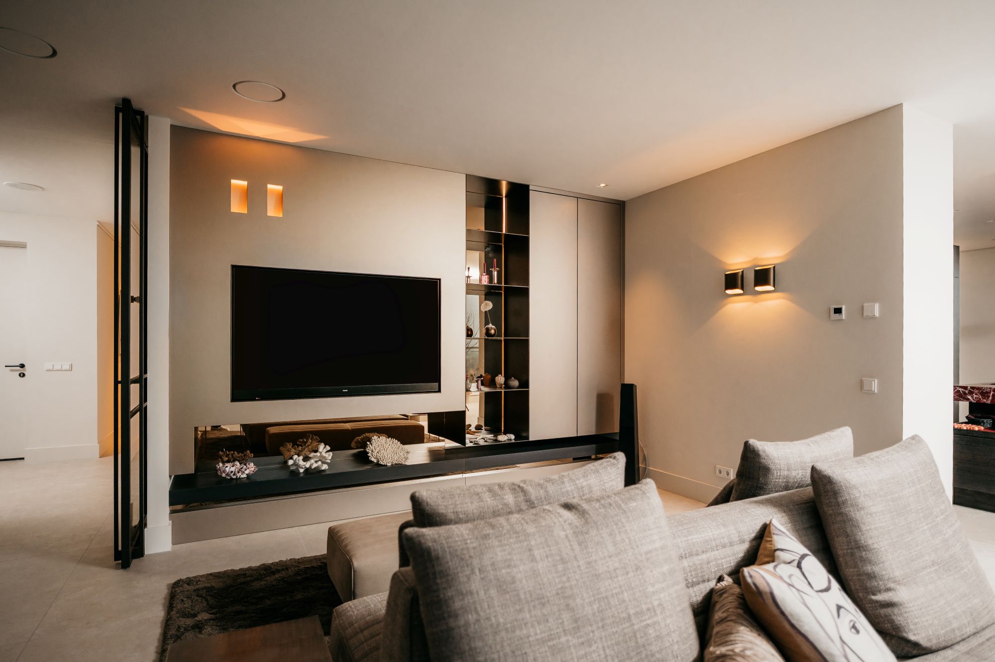 luxe cinewall