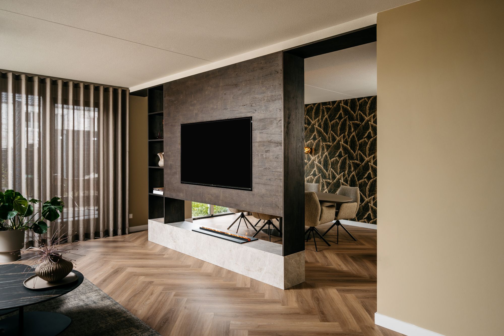 luxe cinewall