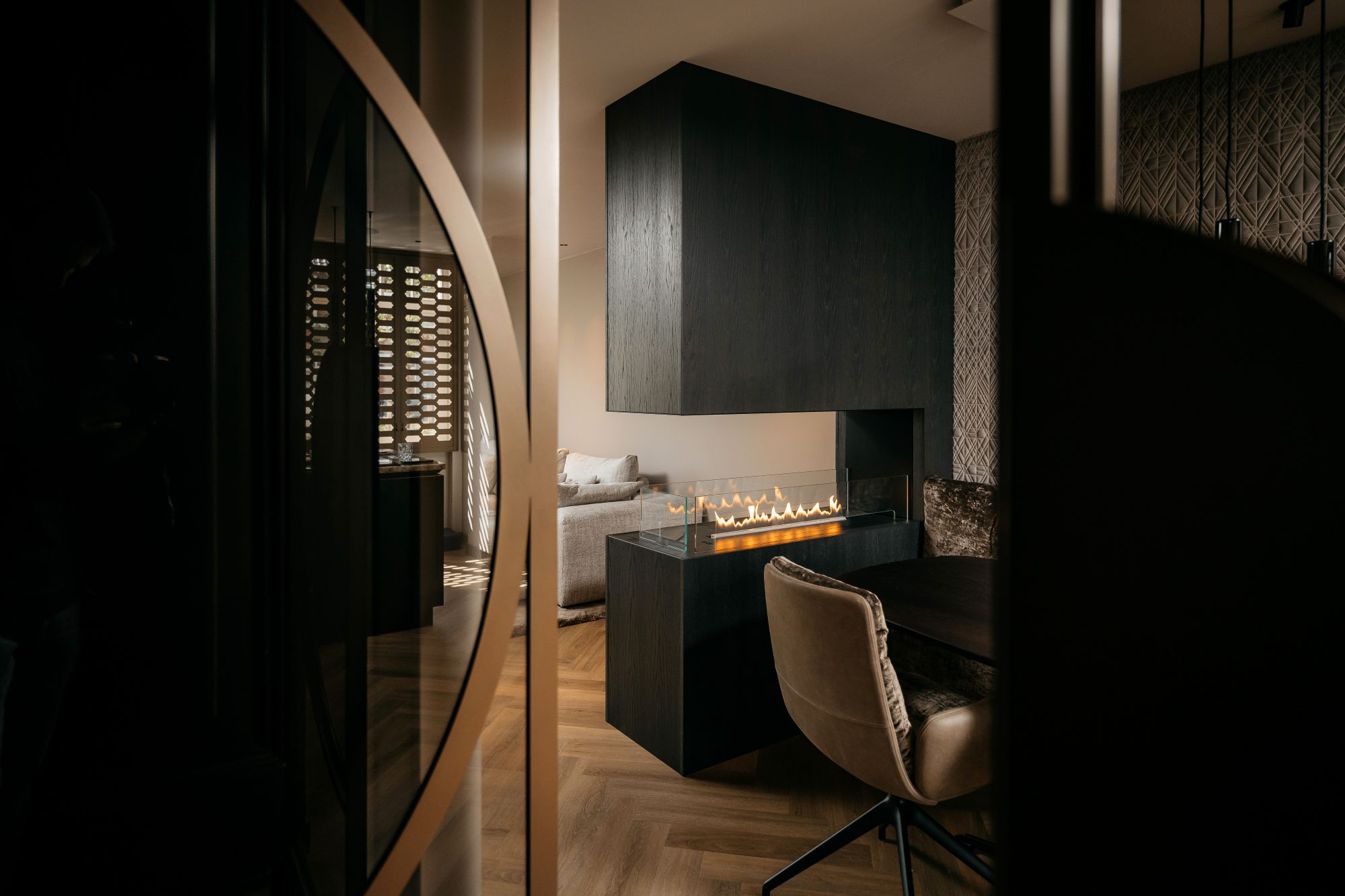 doorkijk eetkamer