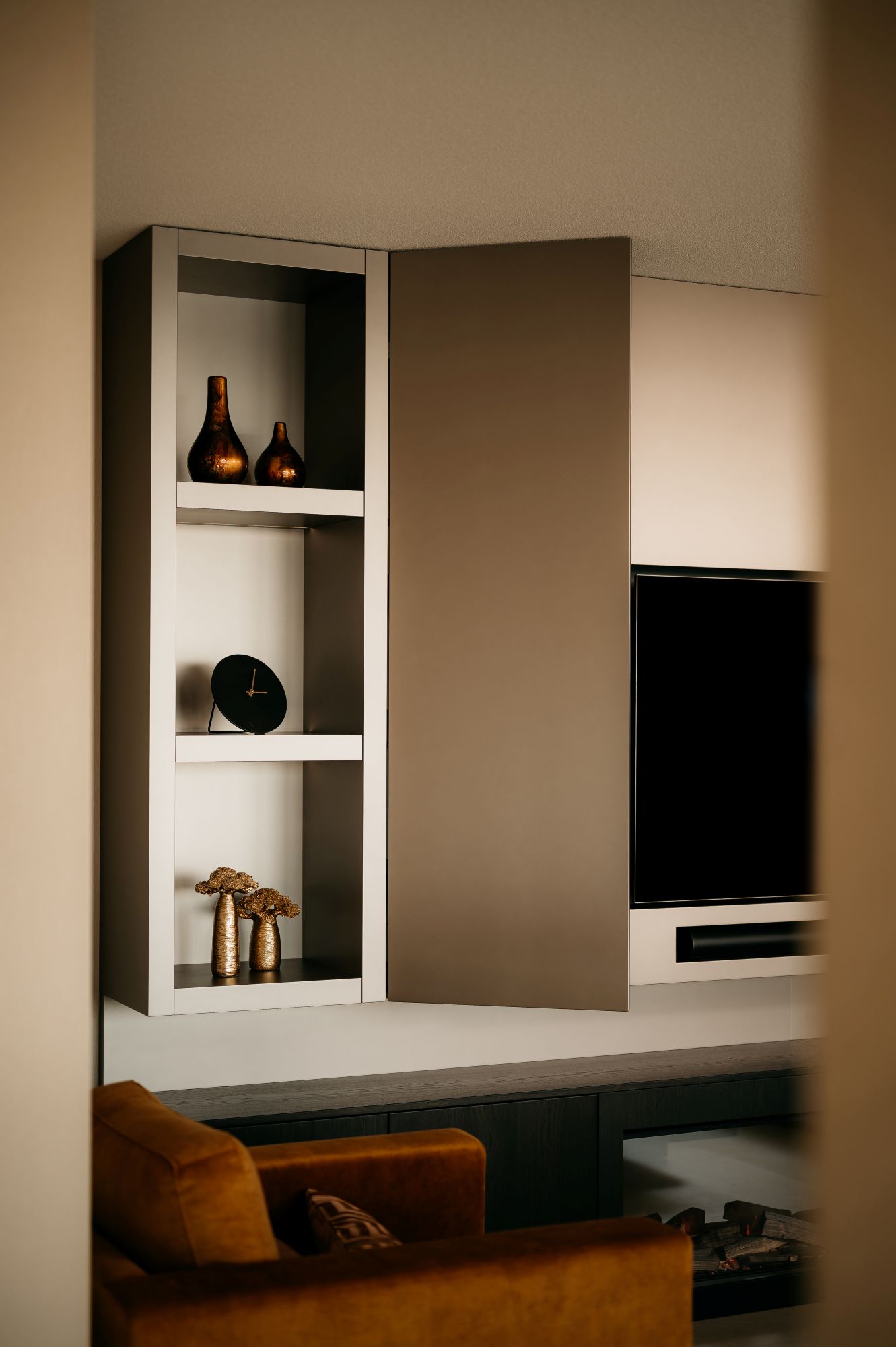 taupe wandkast