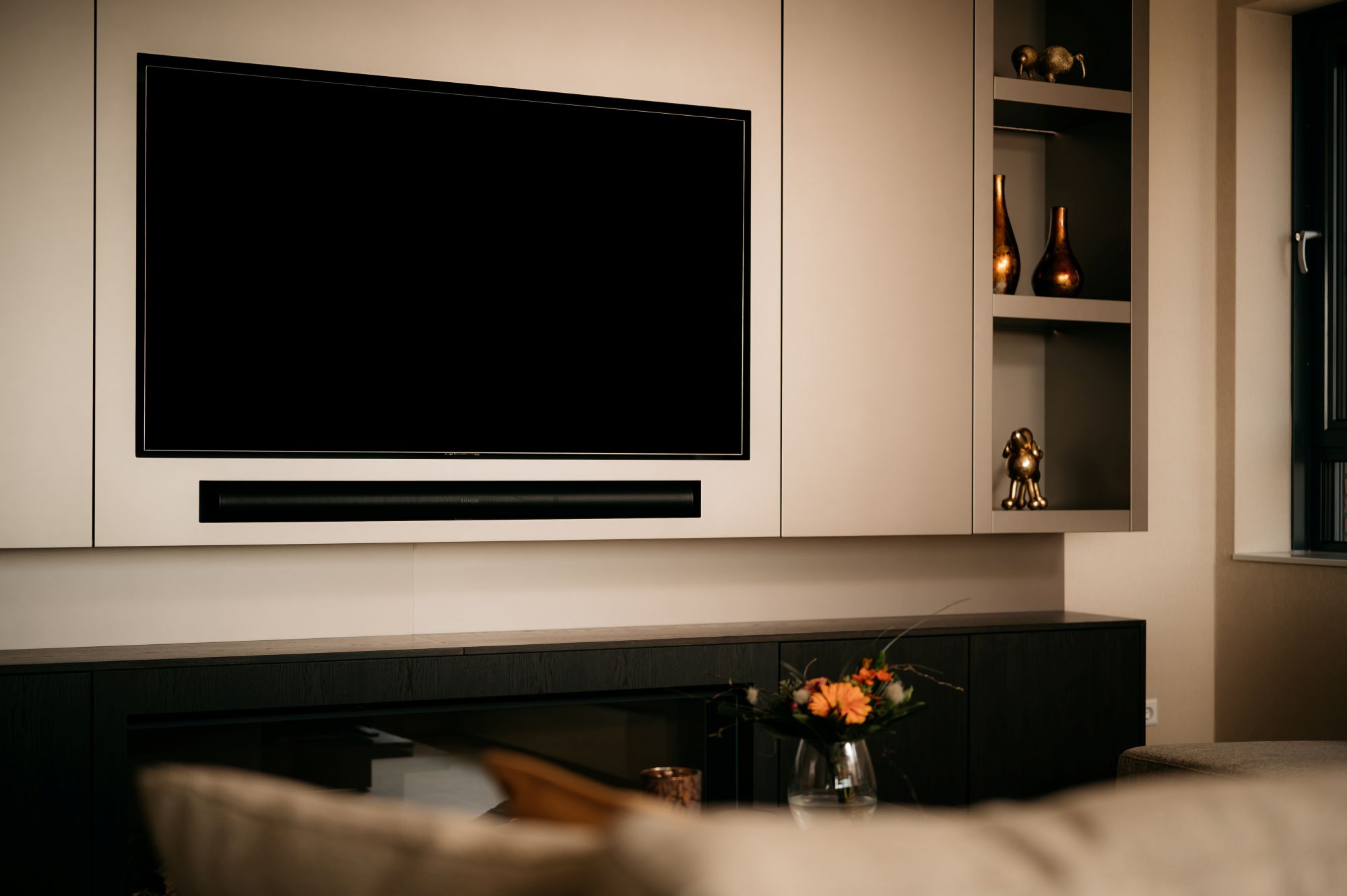 cinewall met haard
