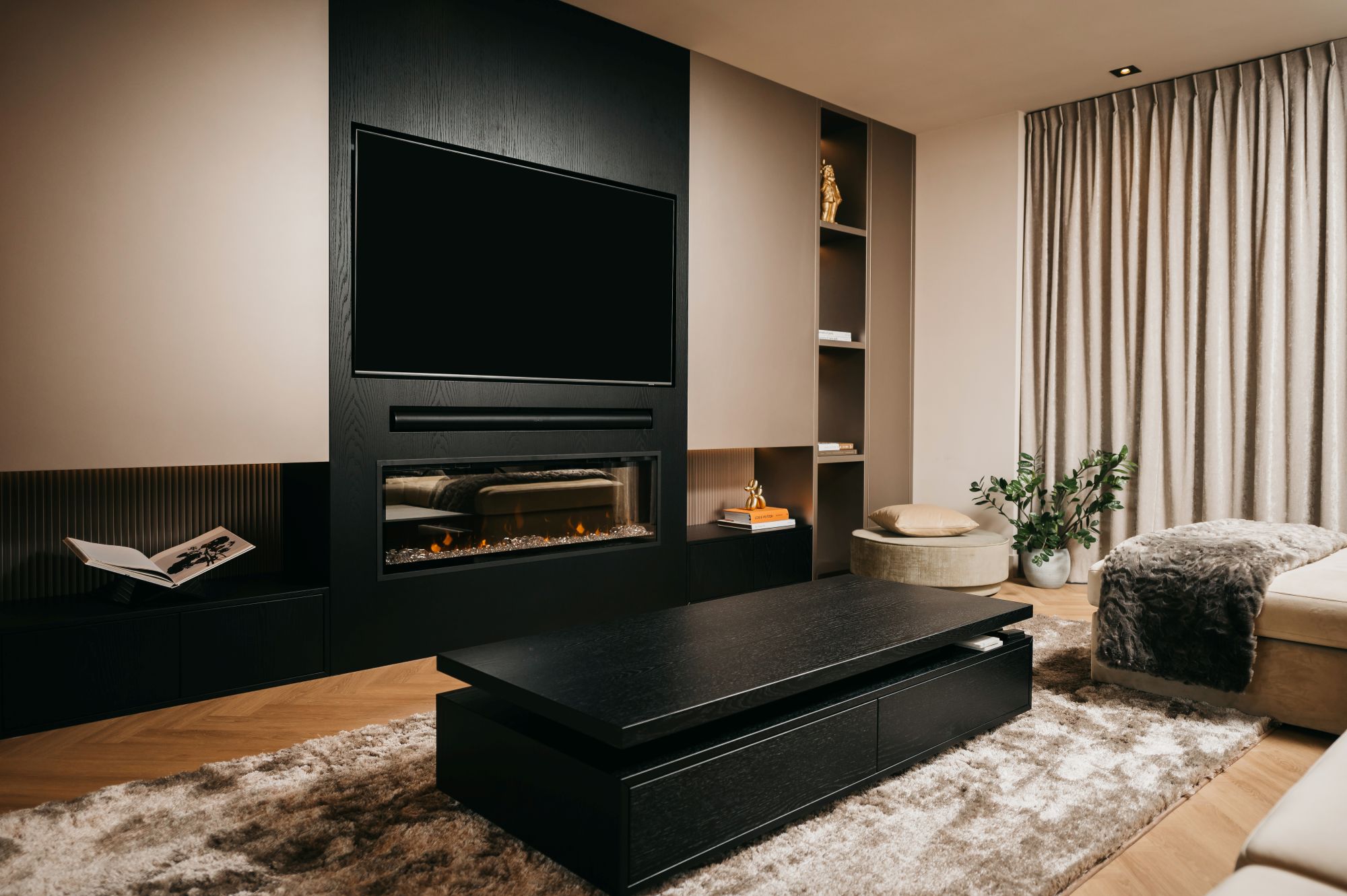 luxe cinewall