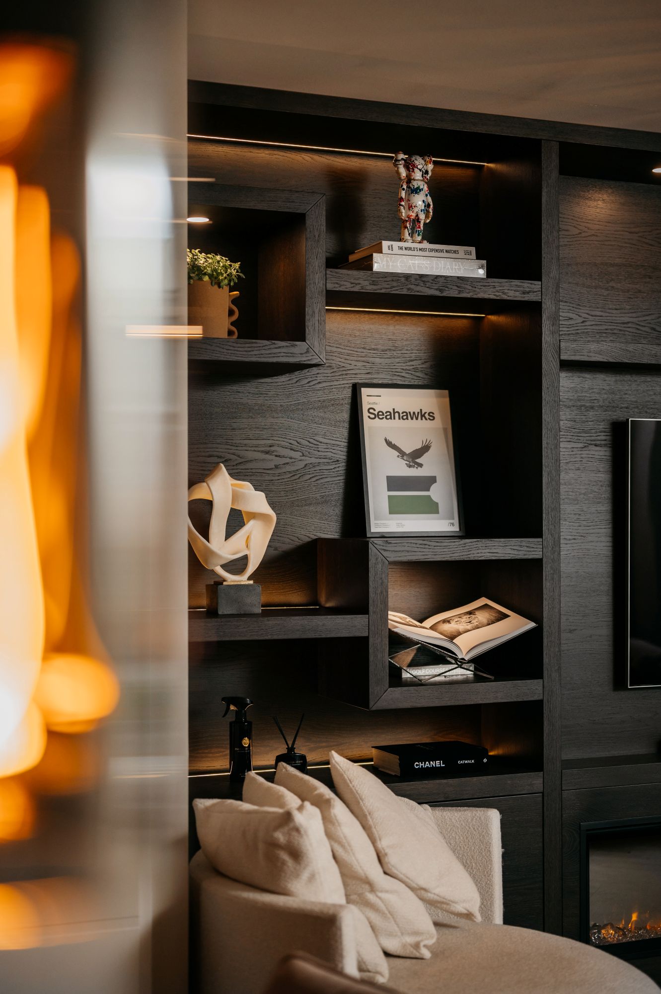 kast met verlichting