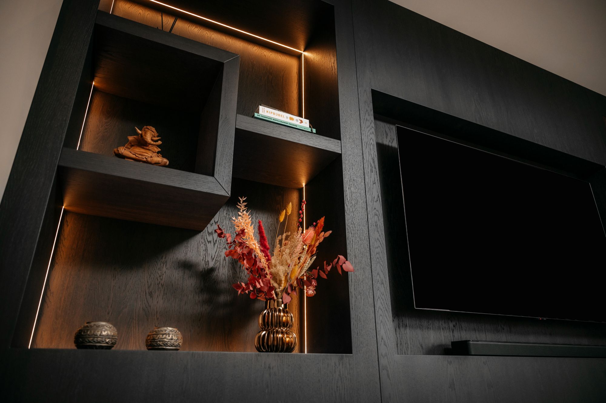 verlichting in wandkast