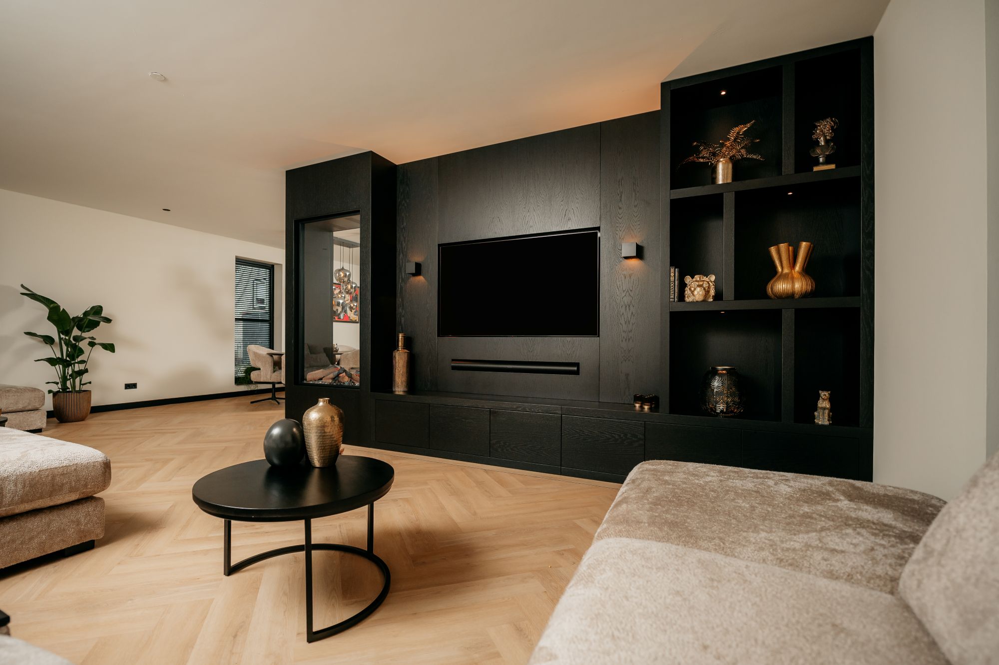 luxe cinewall