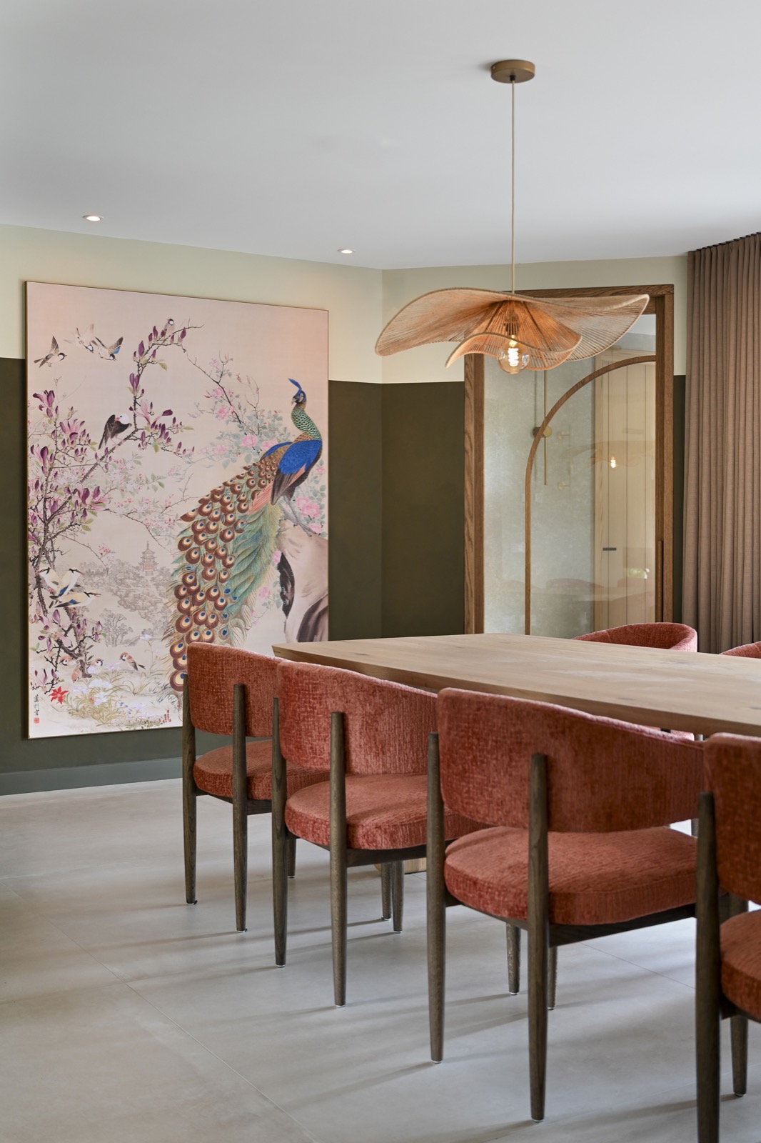 luxe tafel met stoelen