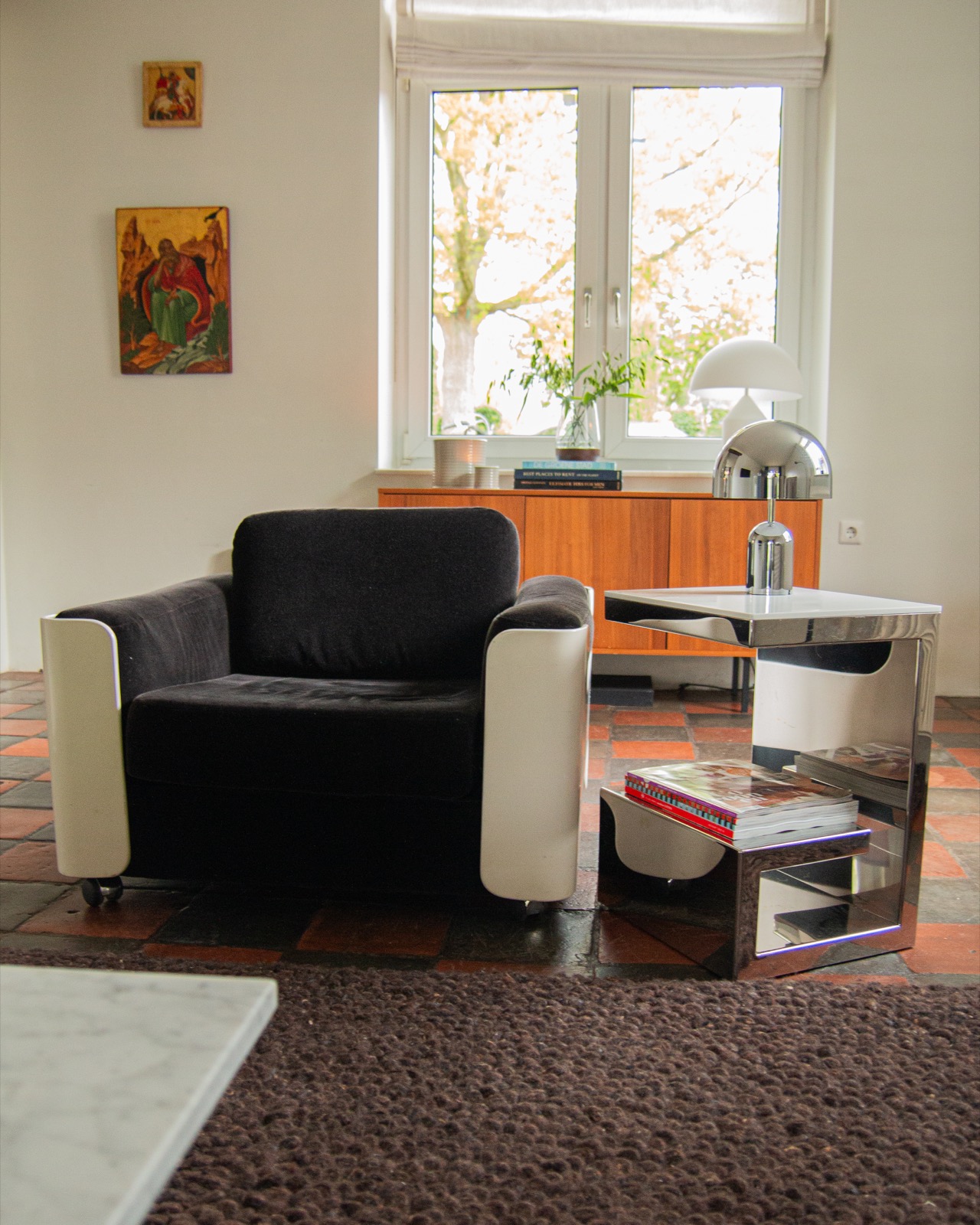 stoel met luxe meubel