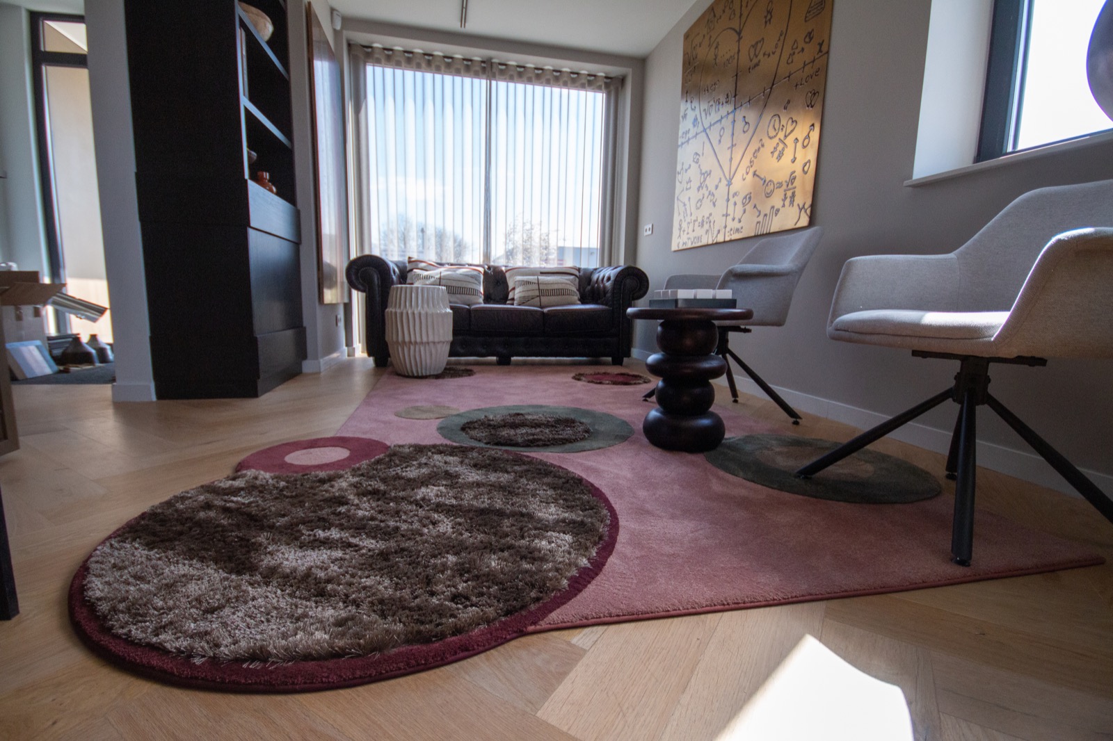 woonkamer met luxe vloerkleed