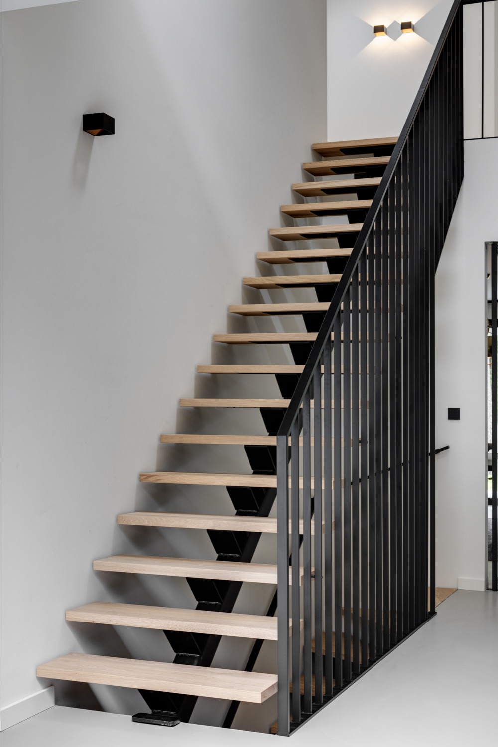 designtrap met lampen