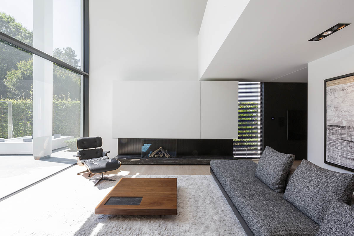 woonkamer met grote bank