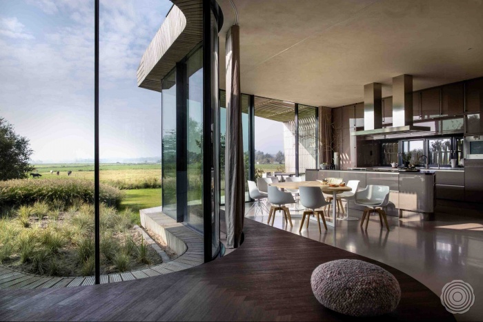 luxe keuken met gietvloer