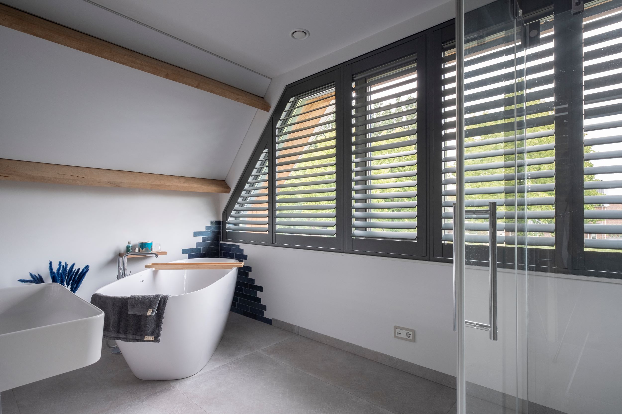 shutters badkamer