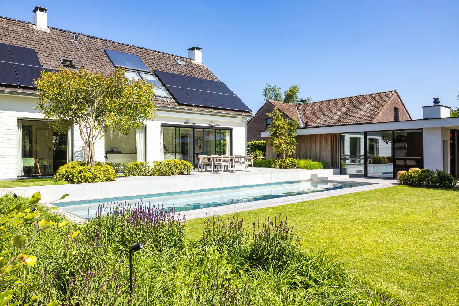 inox zwembad met villa