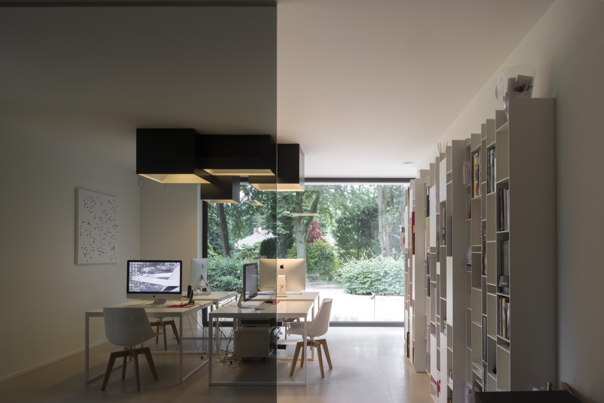luxe werkkamer met maatwerk kasten