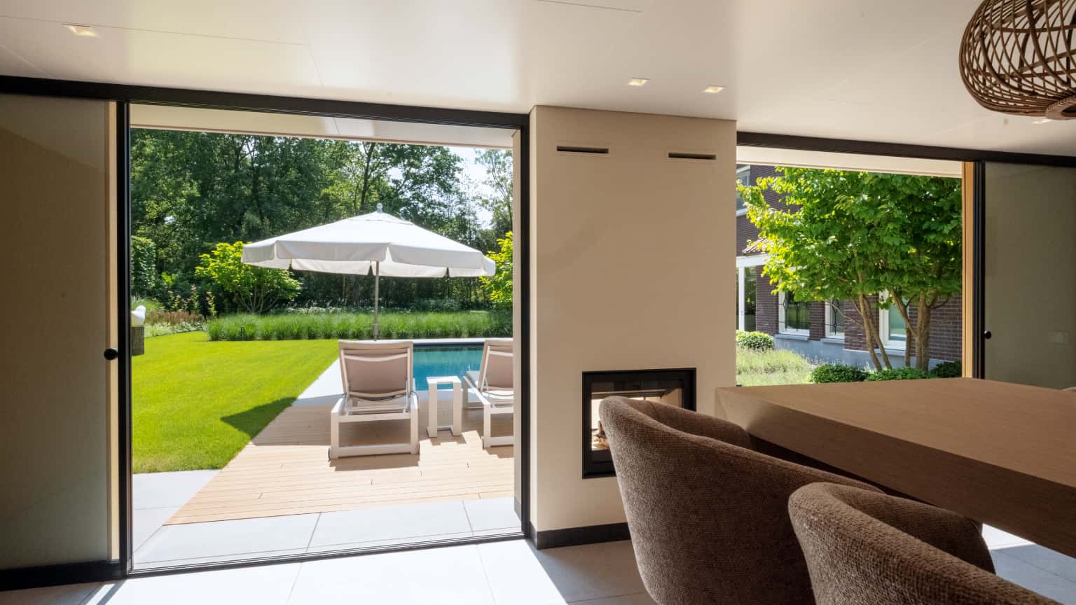 poolhouse