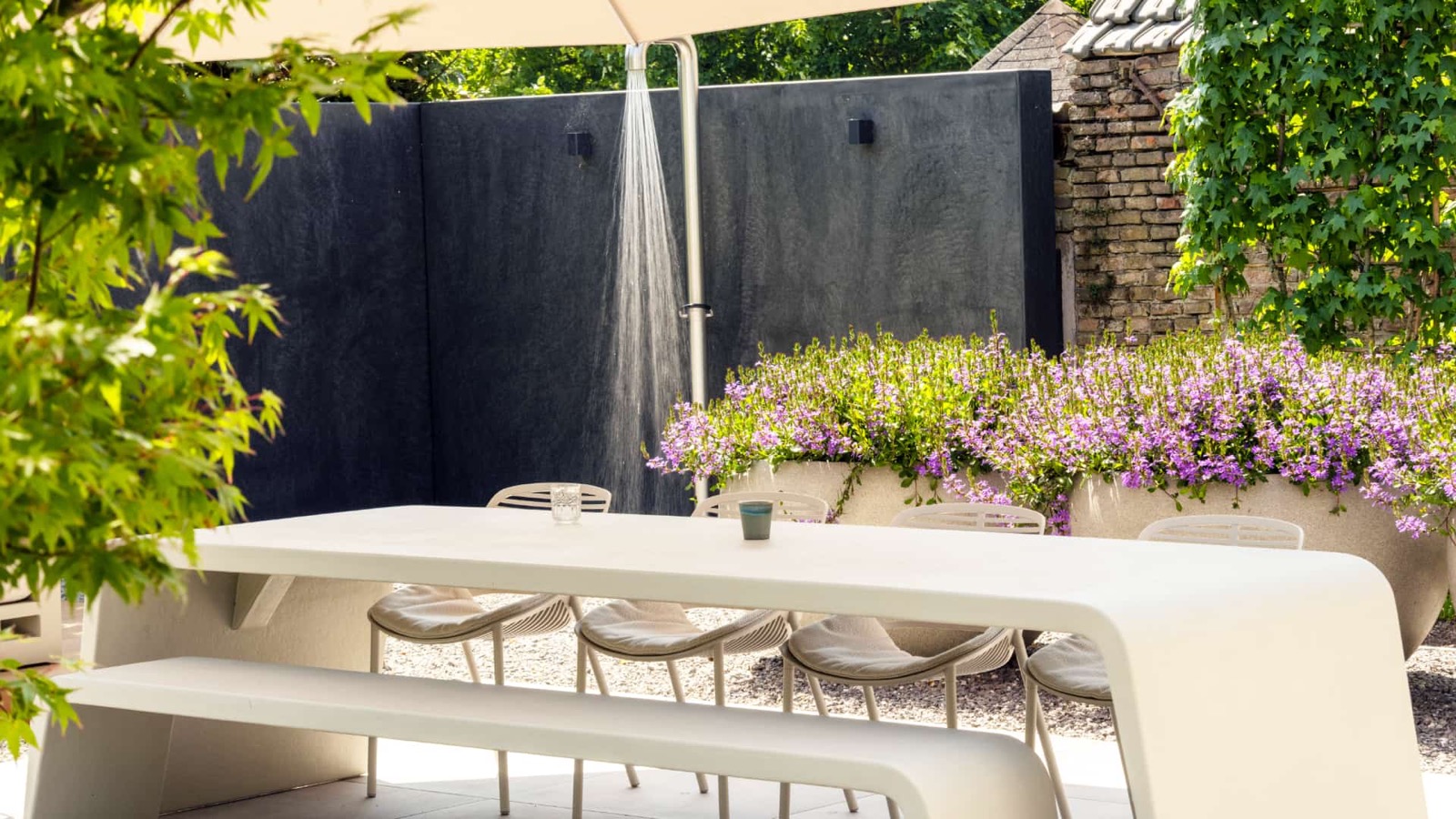 Luxe betonlook tuintafel met stoelen