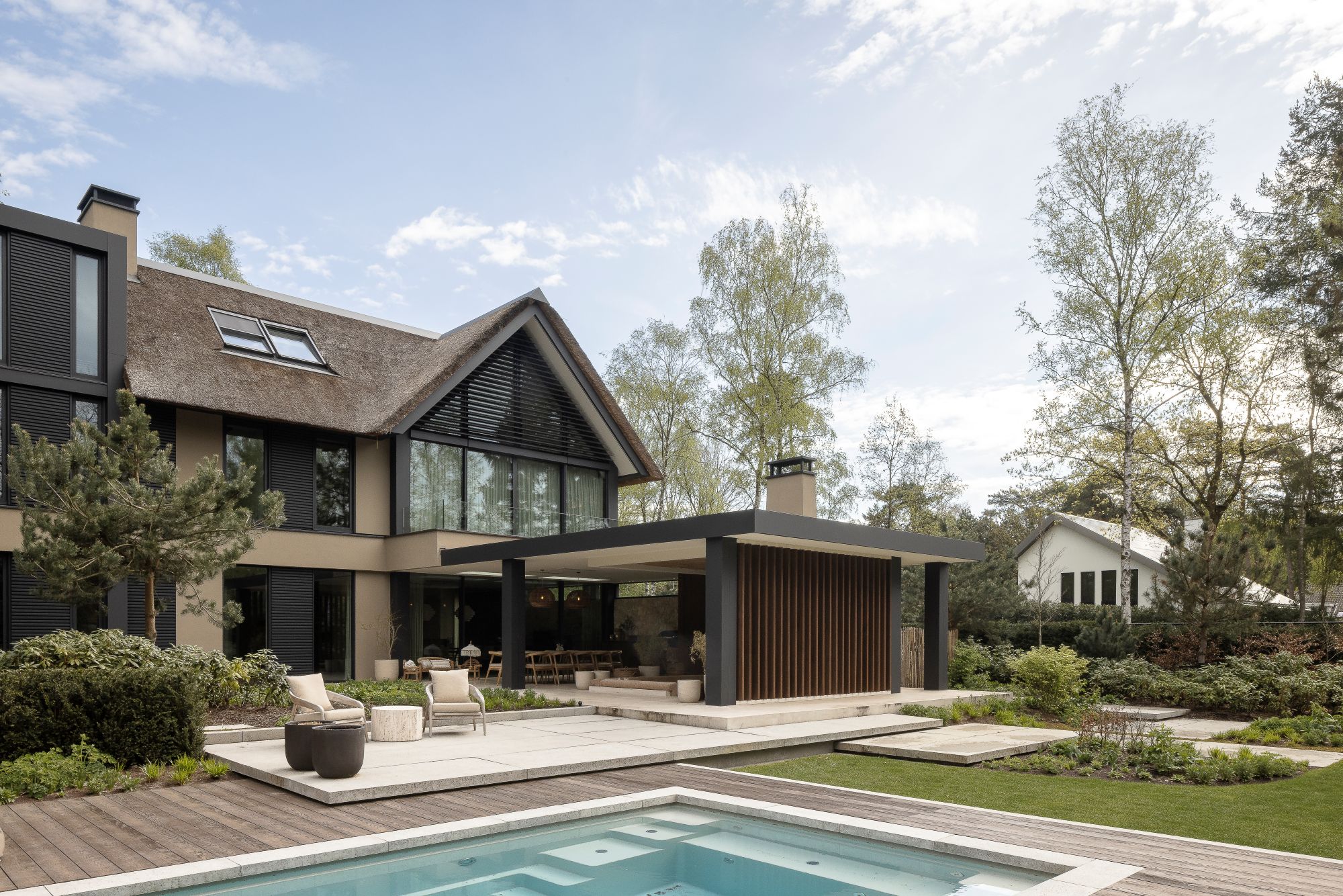 villa met luxe tuin