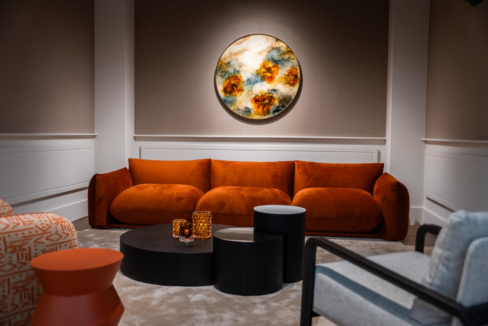 interieur met luxe wandkunst