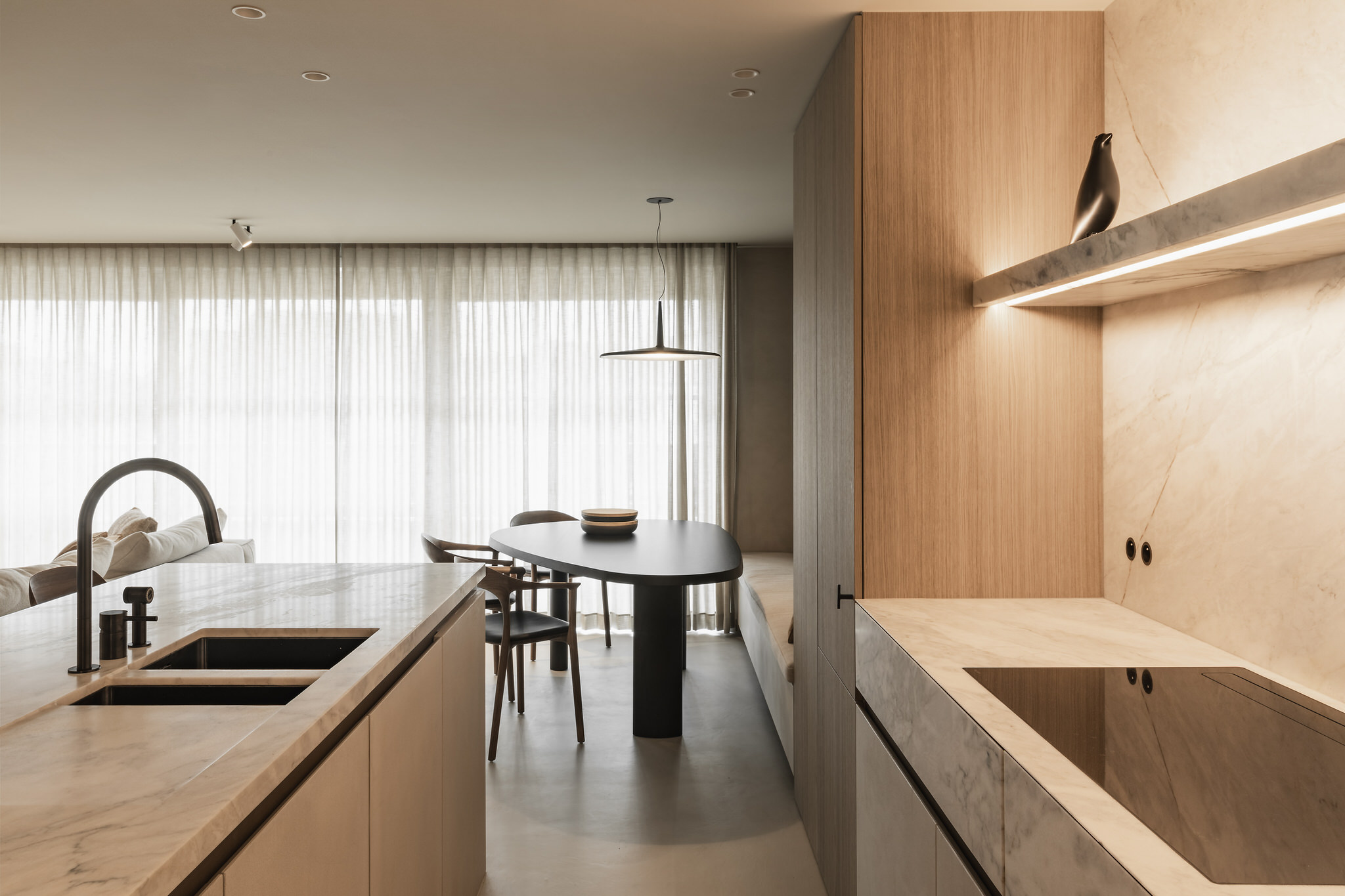 interieur keuken met woonkamer