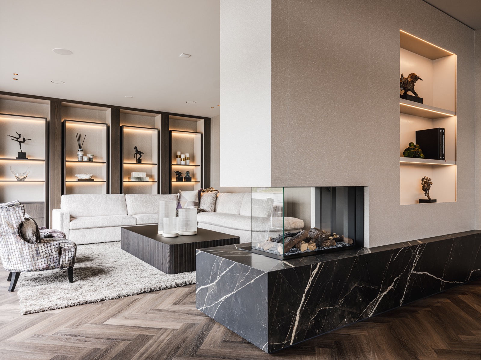 woonkamer met maatwerk interieur
