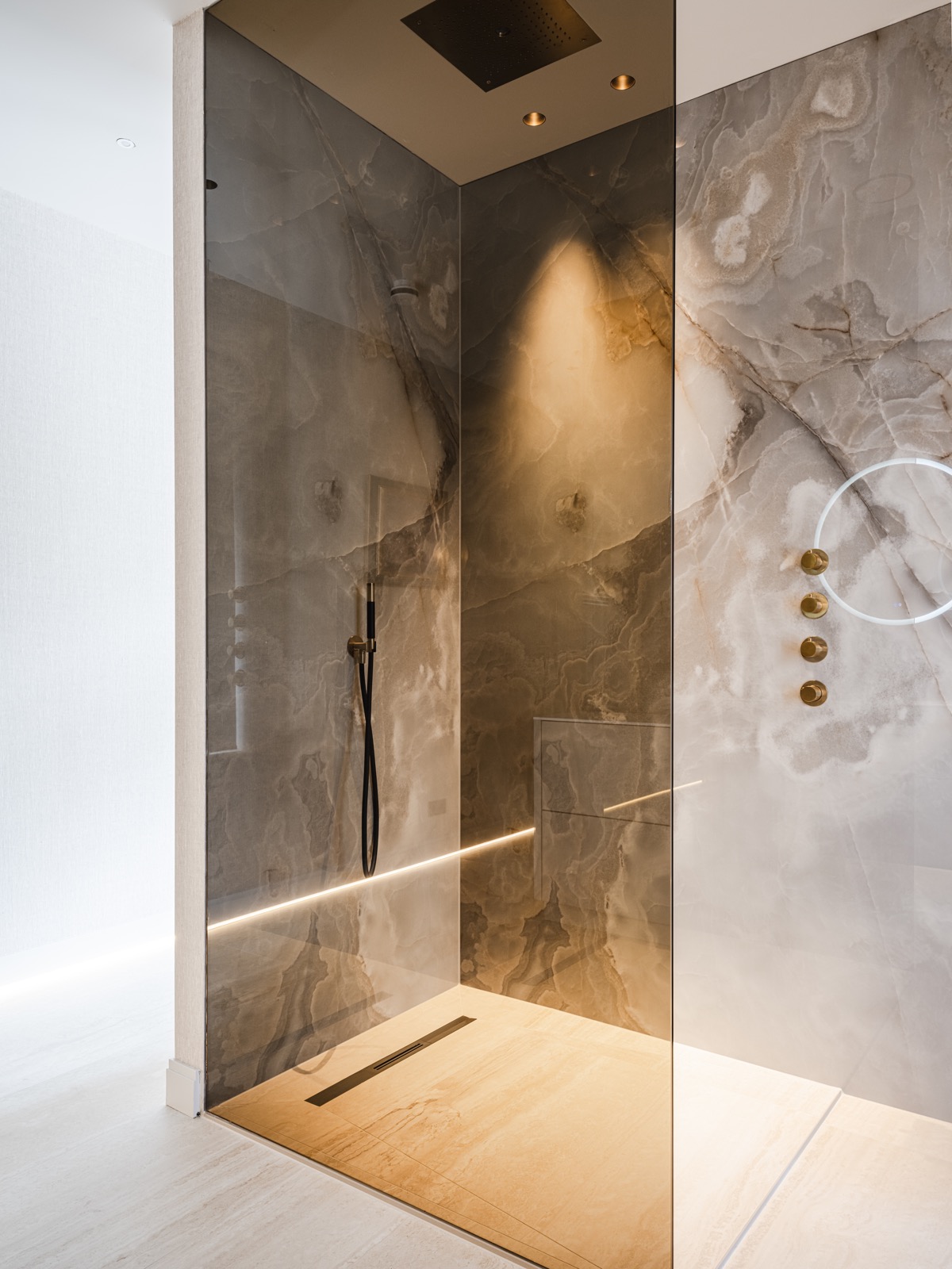 luxe douche