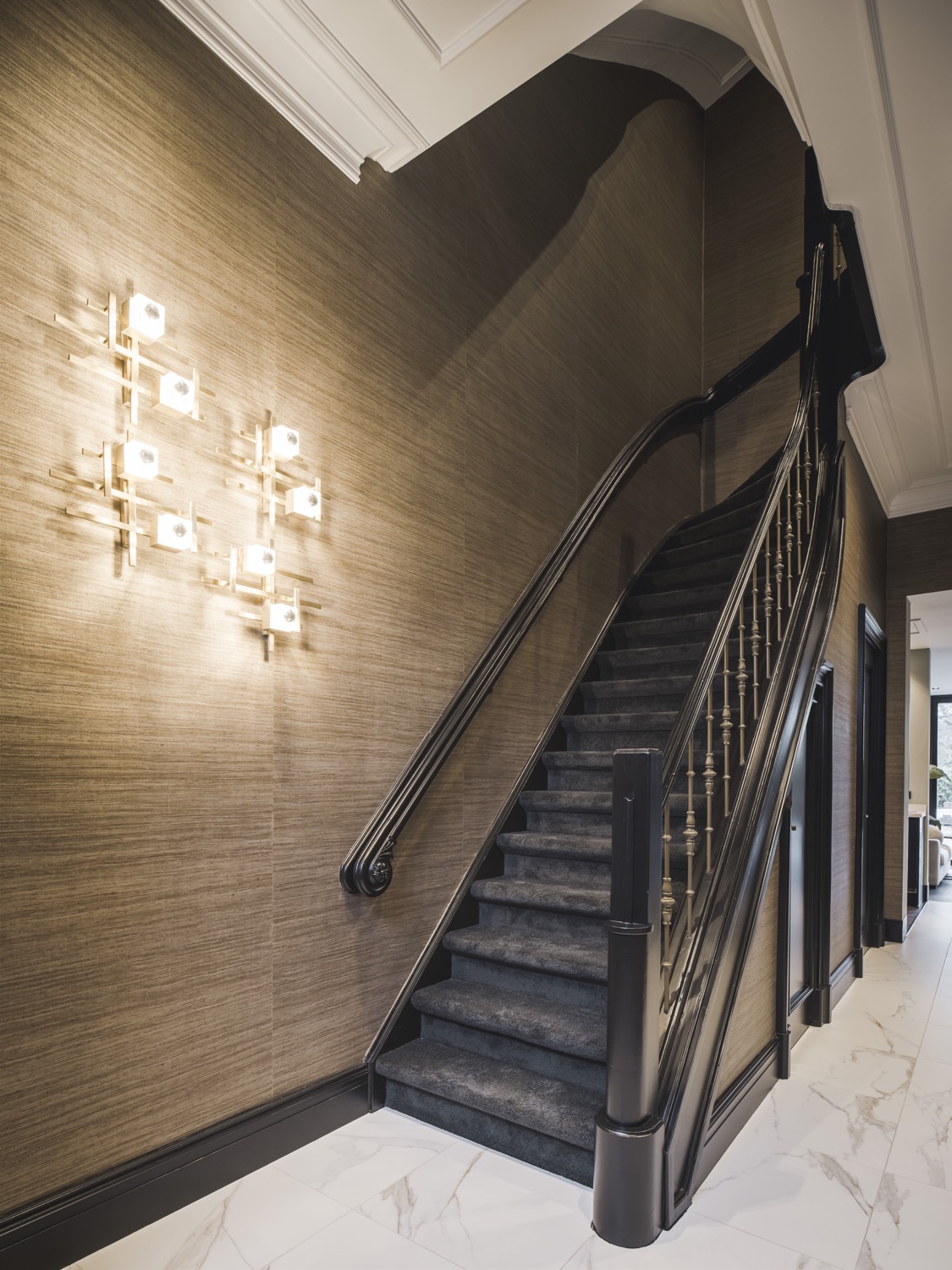interieur hal met trap