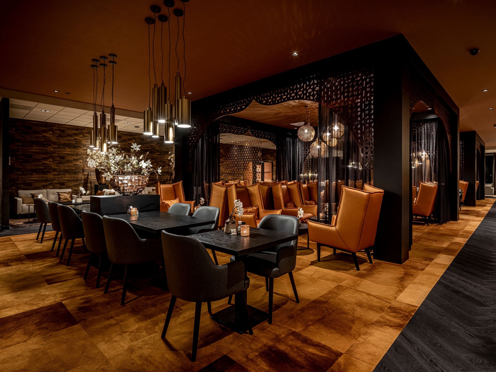 restaurant met luxe interieur