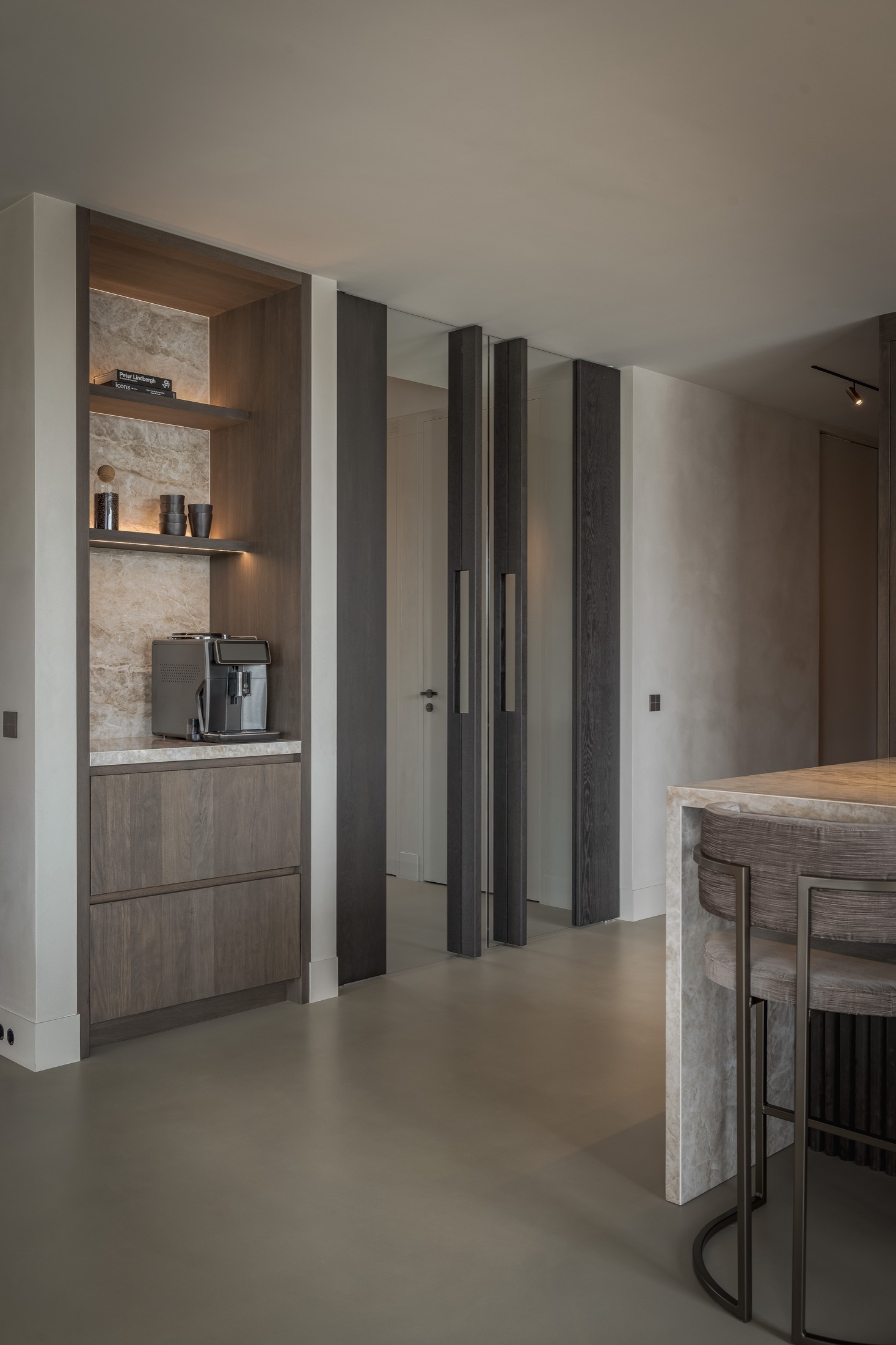 interieur met luxe binnendeuren