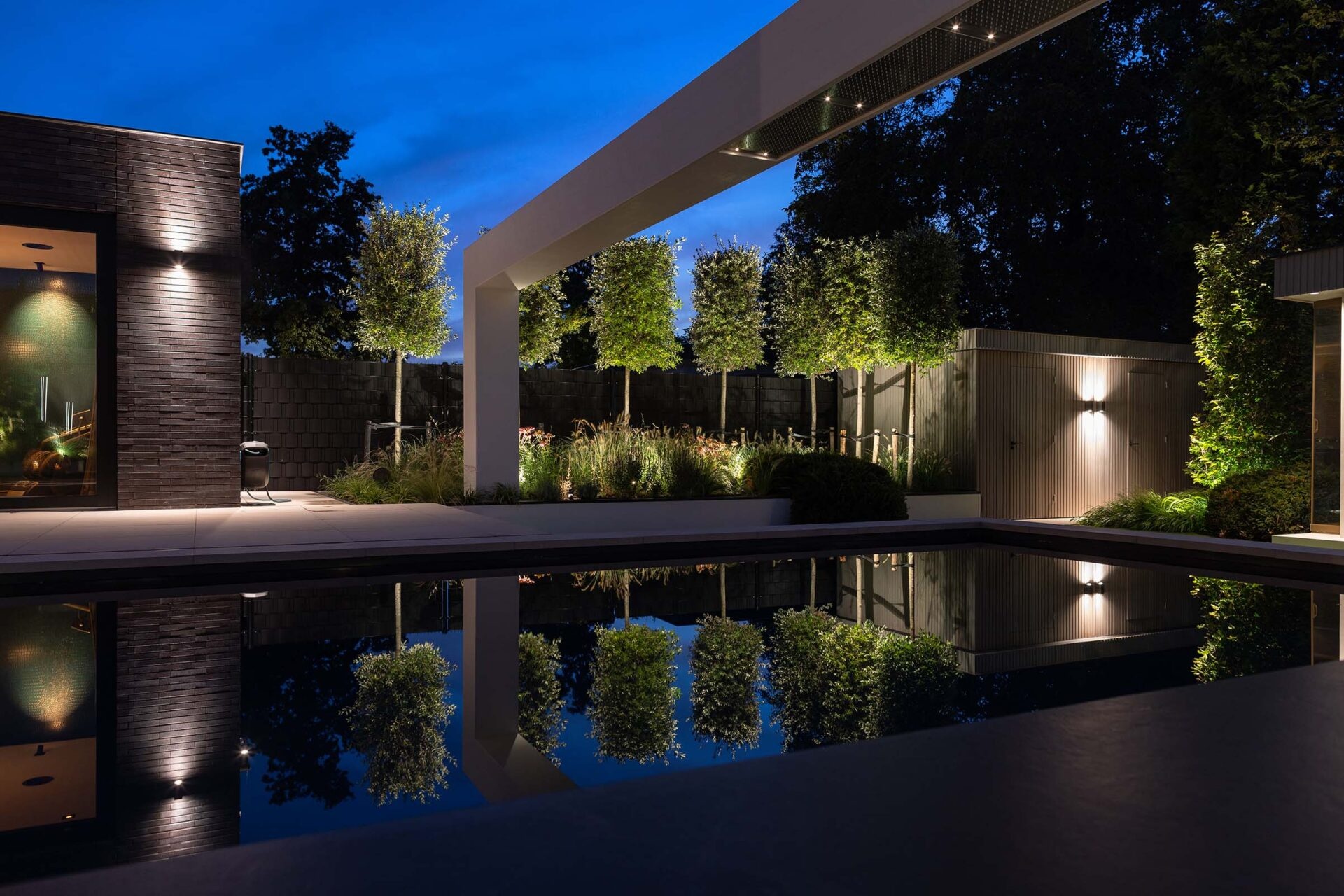 moderne villa tuin