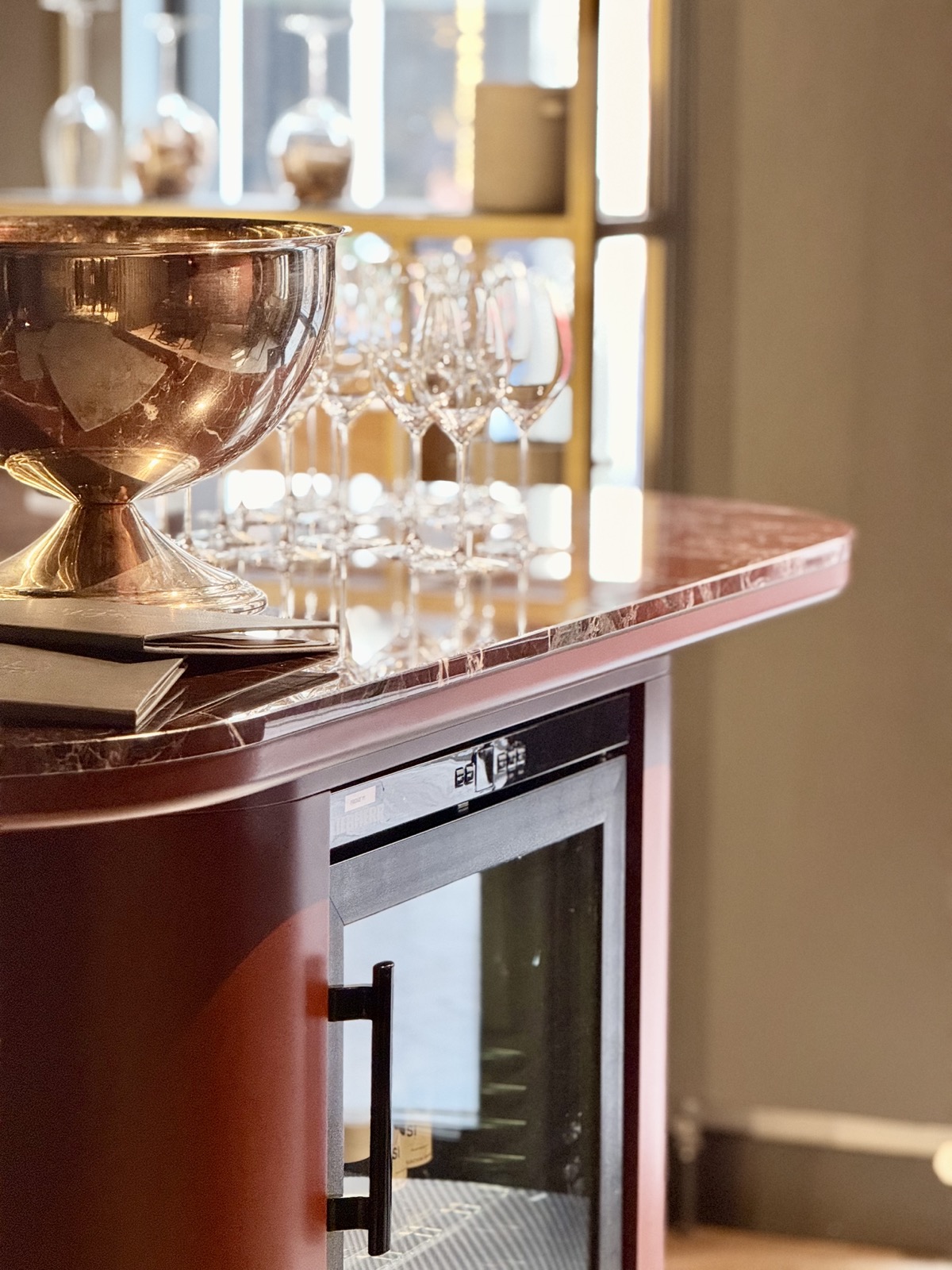 luxe bar met koelkast