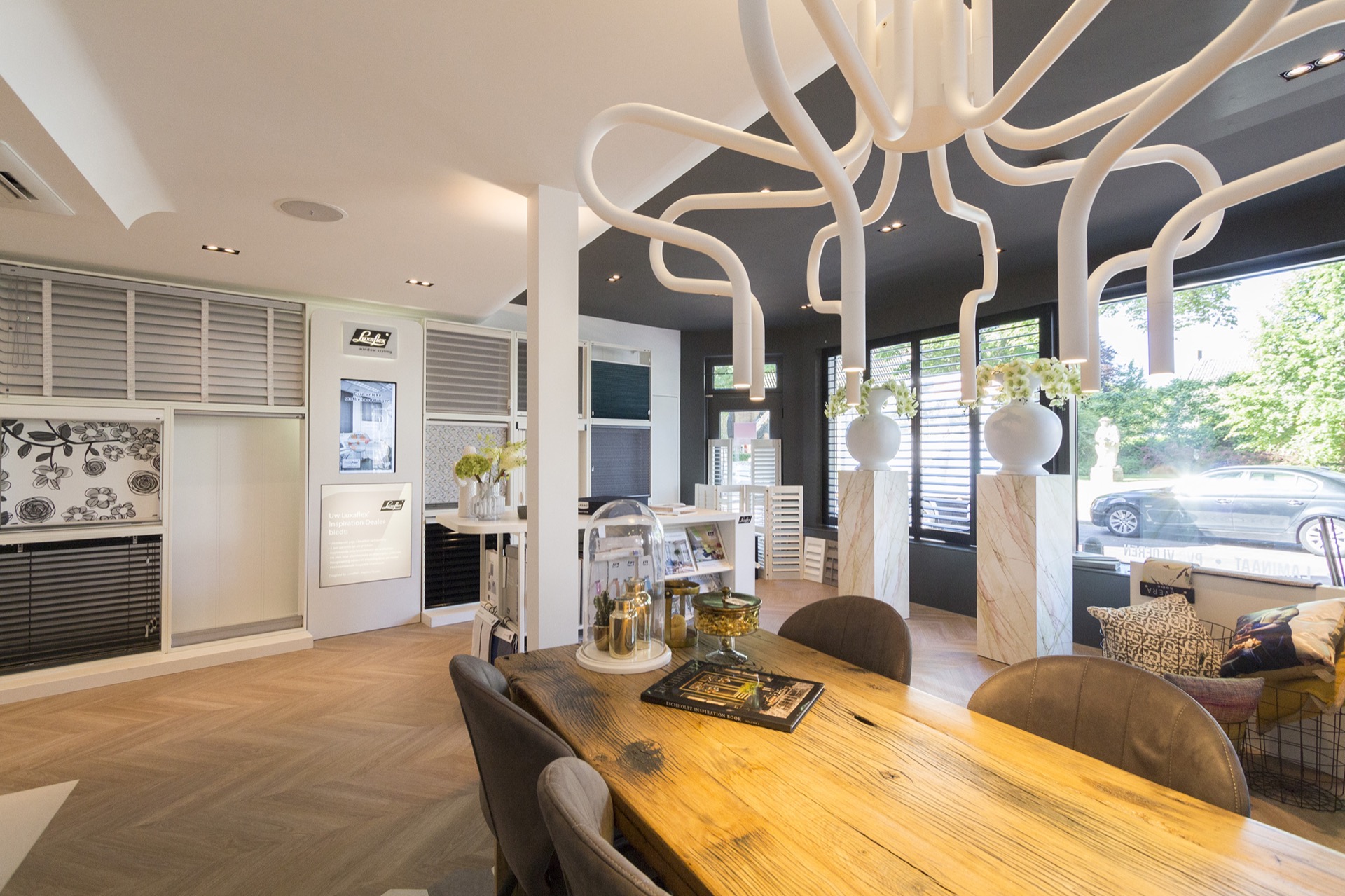 design lamp boven tafel