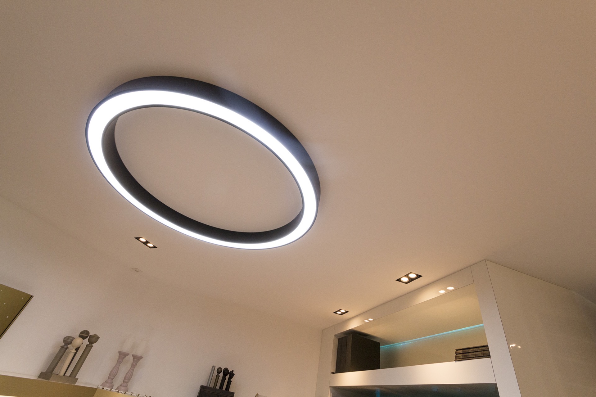 design lamp aan plafond
