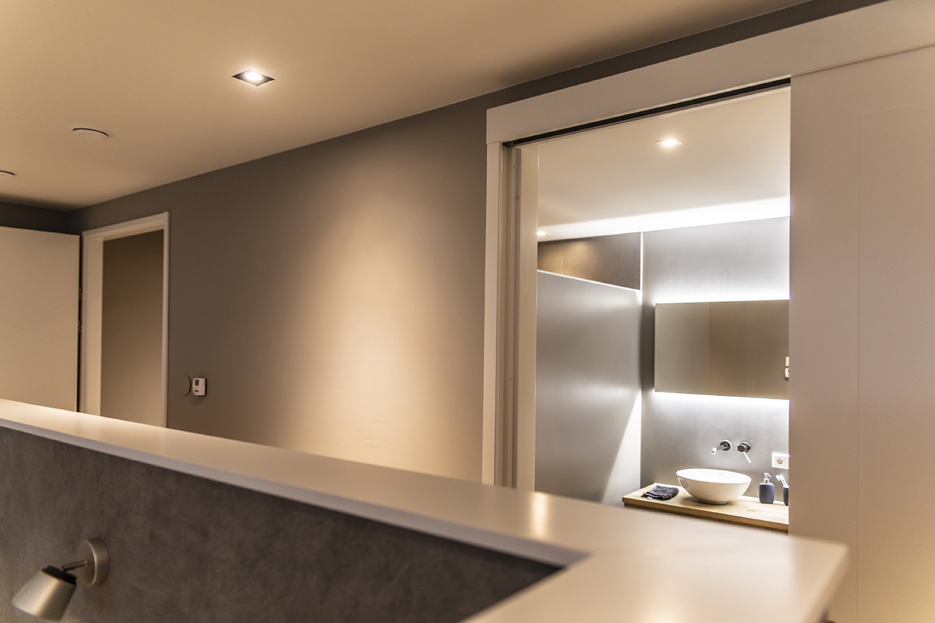 hal met luxe verlichting
