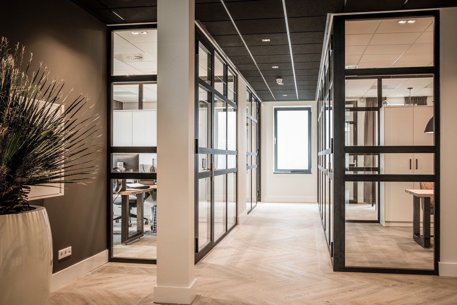 hal met design verlichting