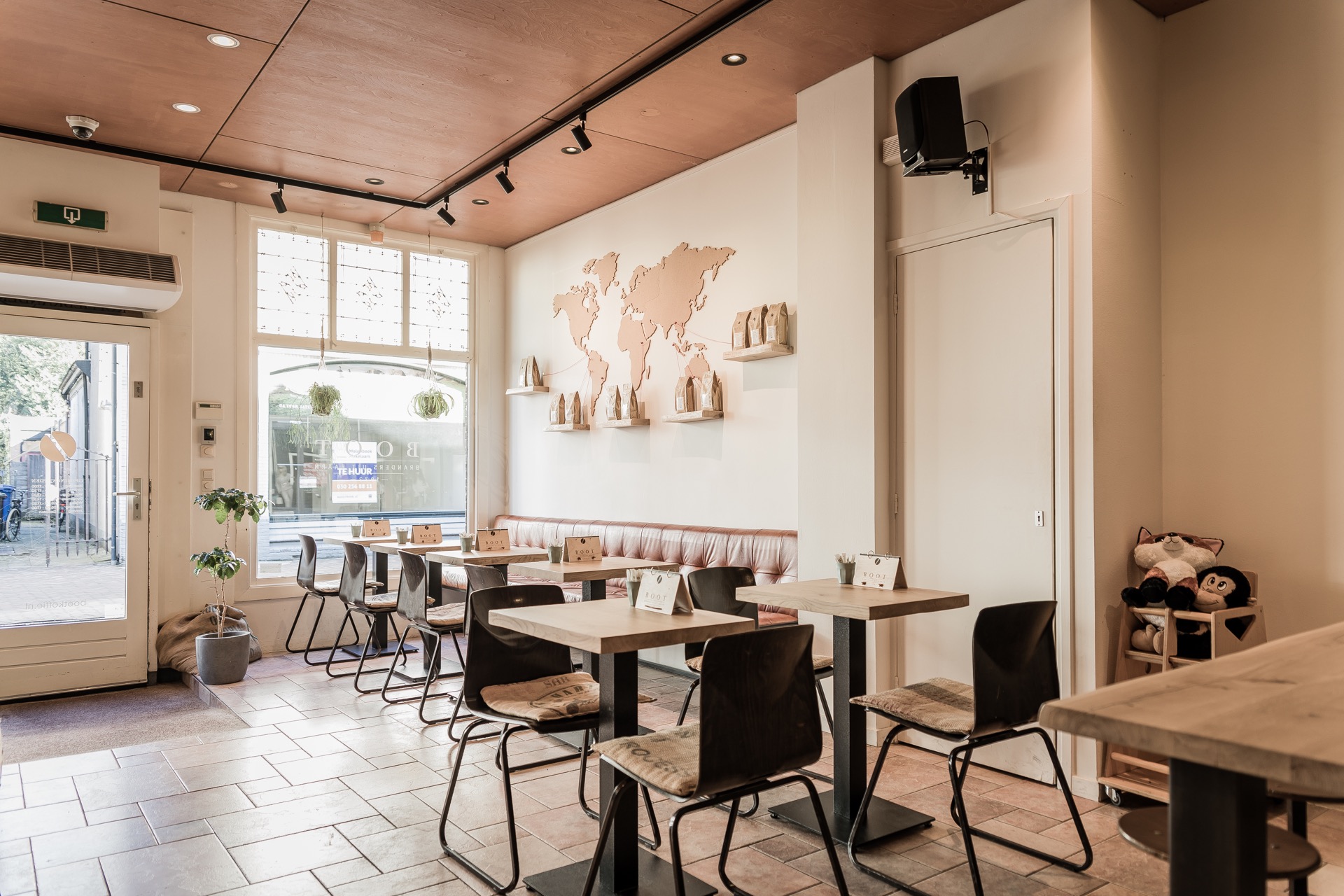 restaurant met luxe lichtplan