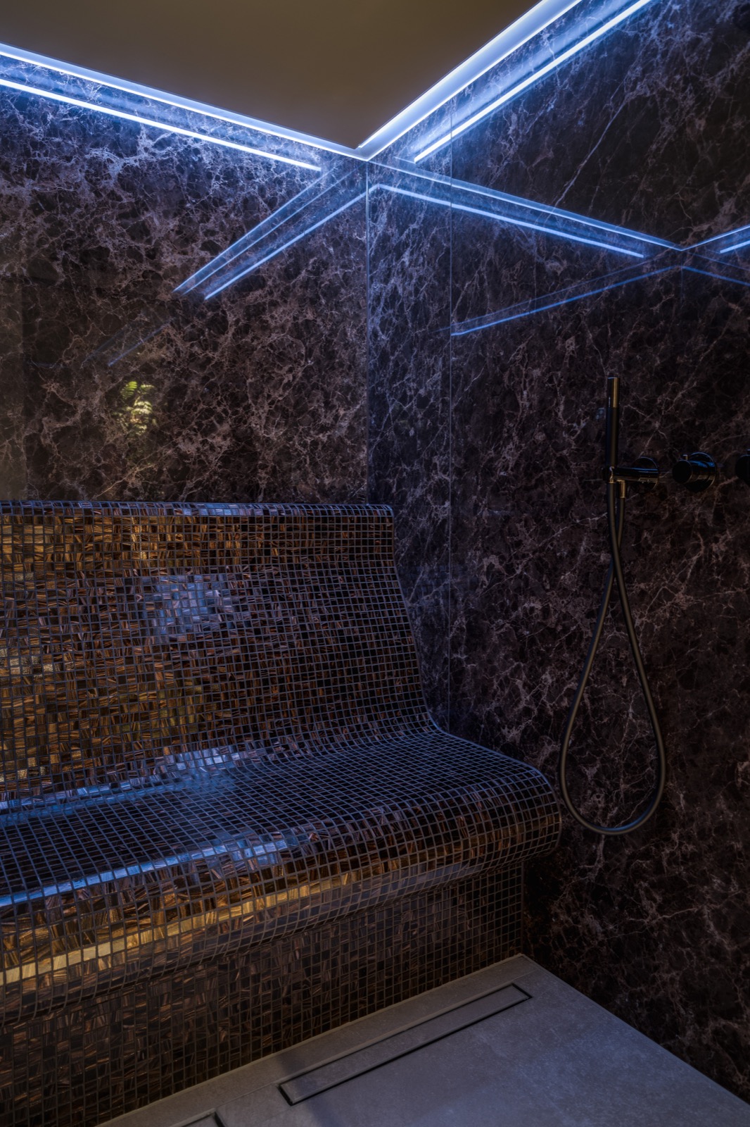stoomcabine met luxe verlichting