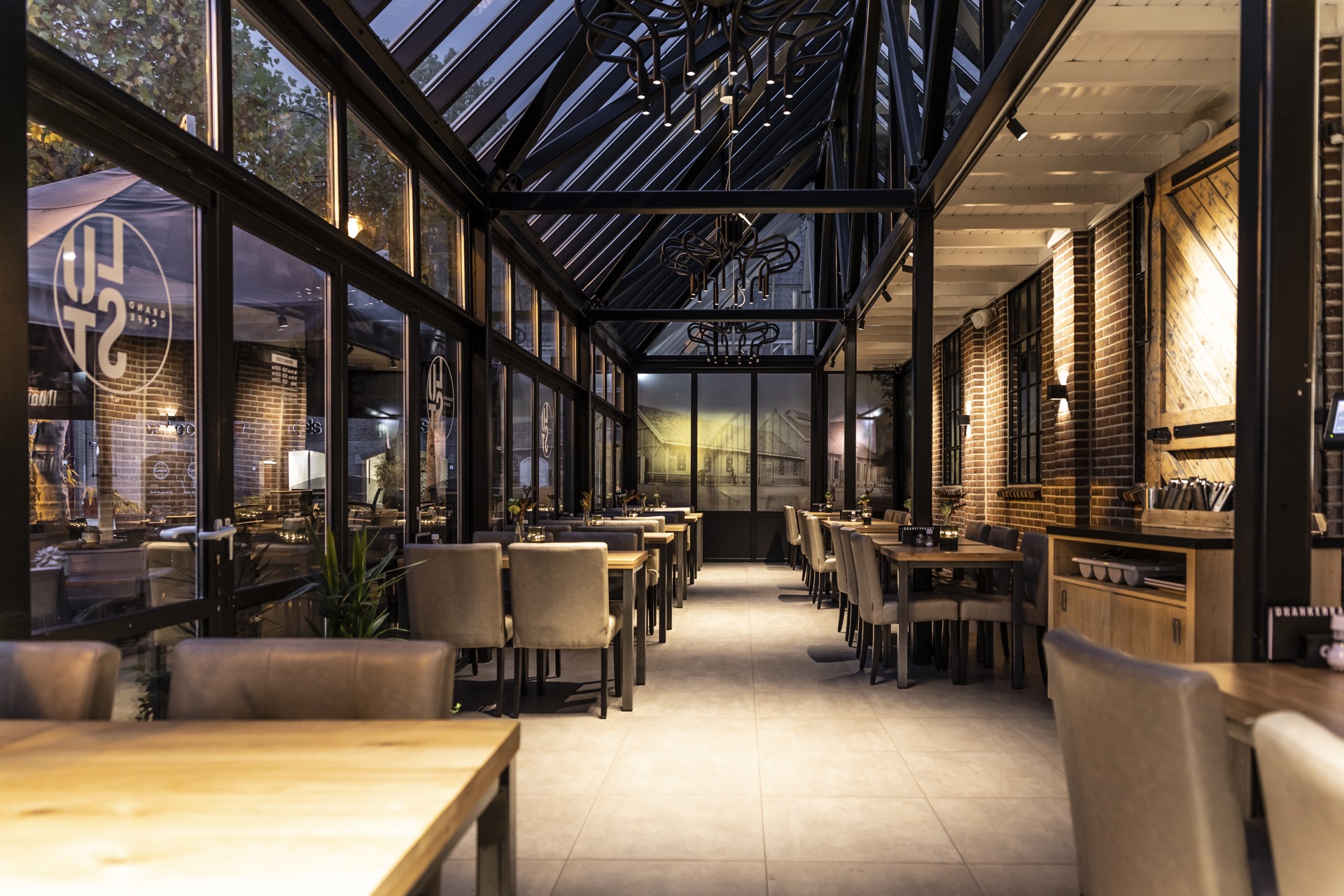 buitenterras met luxe verlichting