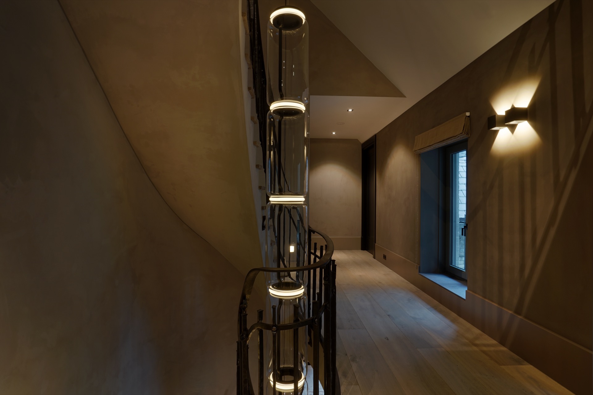 hal met luxe wandlamp